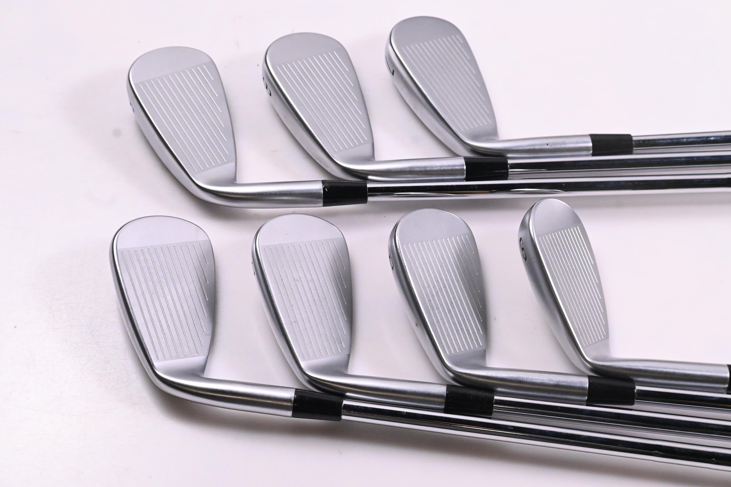 Mizuno JPX 925 Hot Metal Irons / 5-PW+GW / Regular Flex KBS Tour Lite Shafts