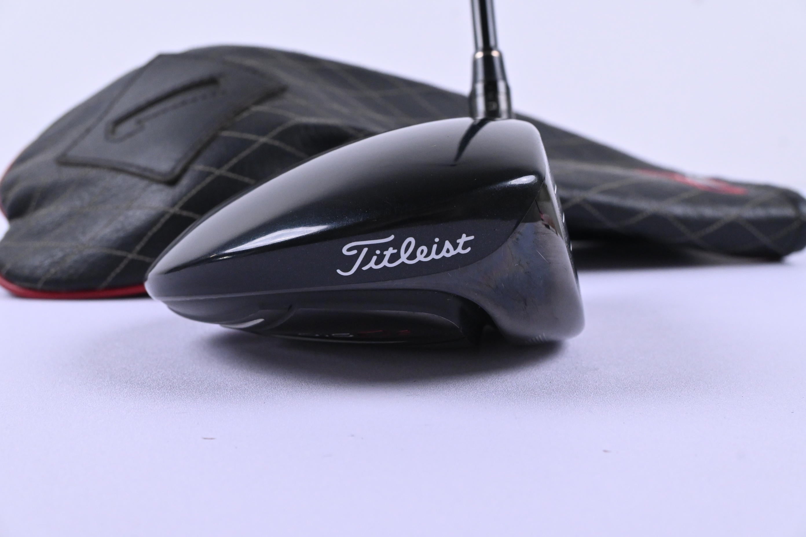 Titleist 915 D2 Driver / 9.5 Degree / Stiff Flex Kuro Kage 60 Shaft