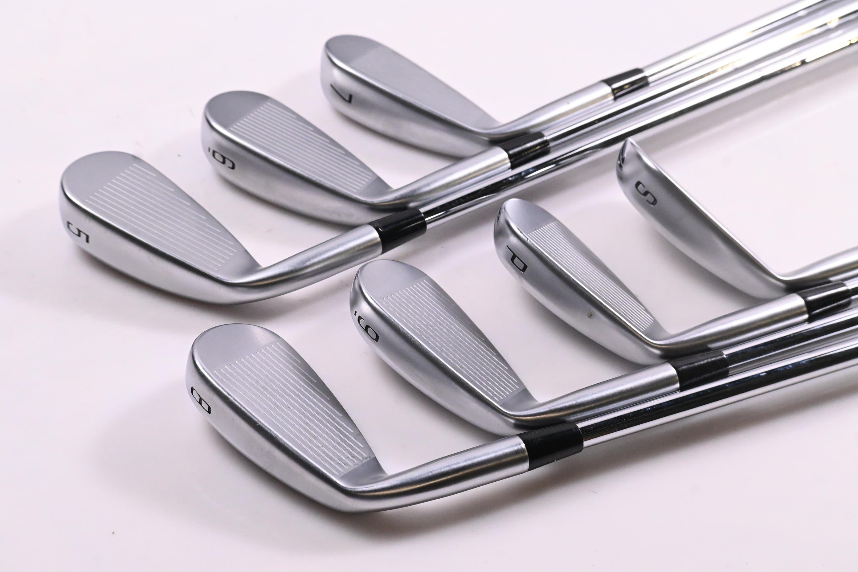 Mizuno JPX 925 Hot Metal Irons / 5-PW+GW / Regular Flex KBS Tour Lite Shafts