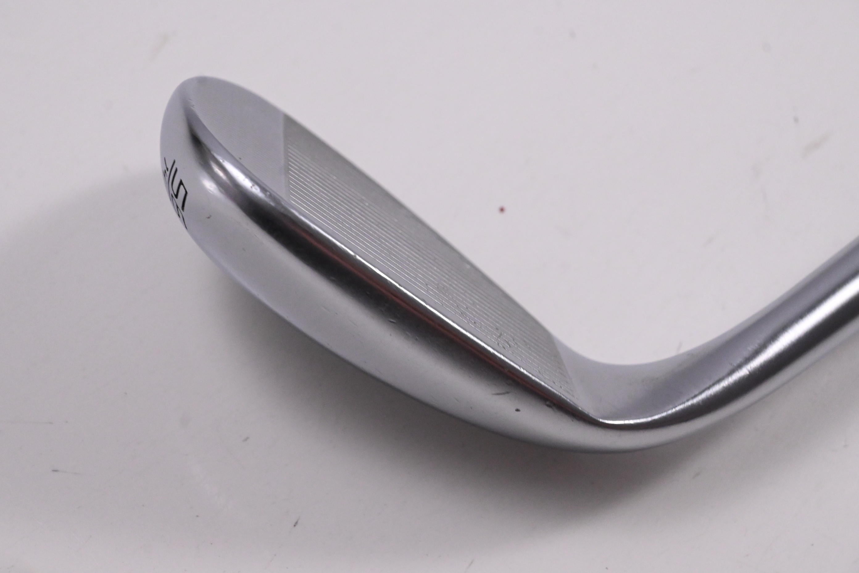 Cleveland CBX 4 Zipcore Sand Wedge / 56 Degree / Wedge Flex UST Recoil Dart 80
