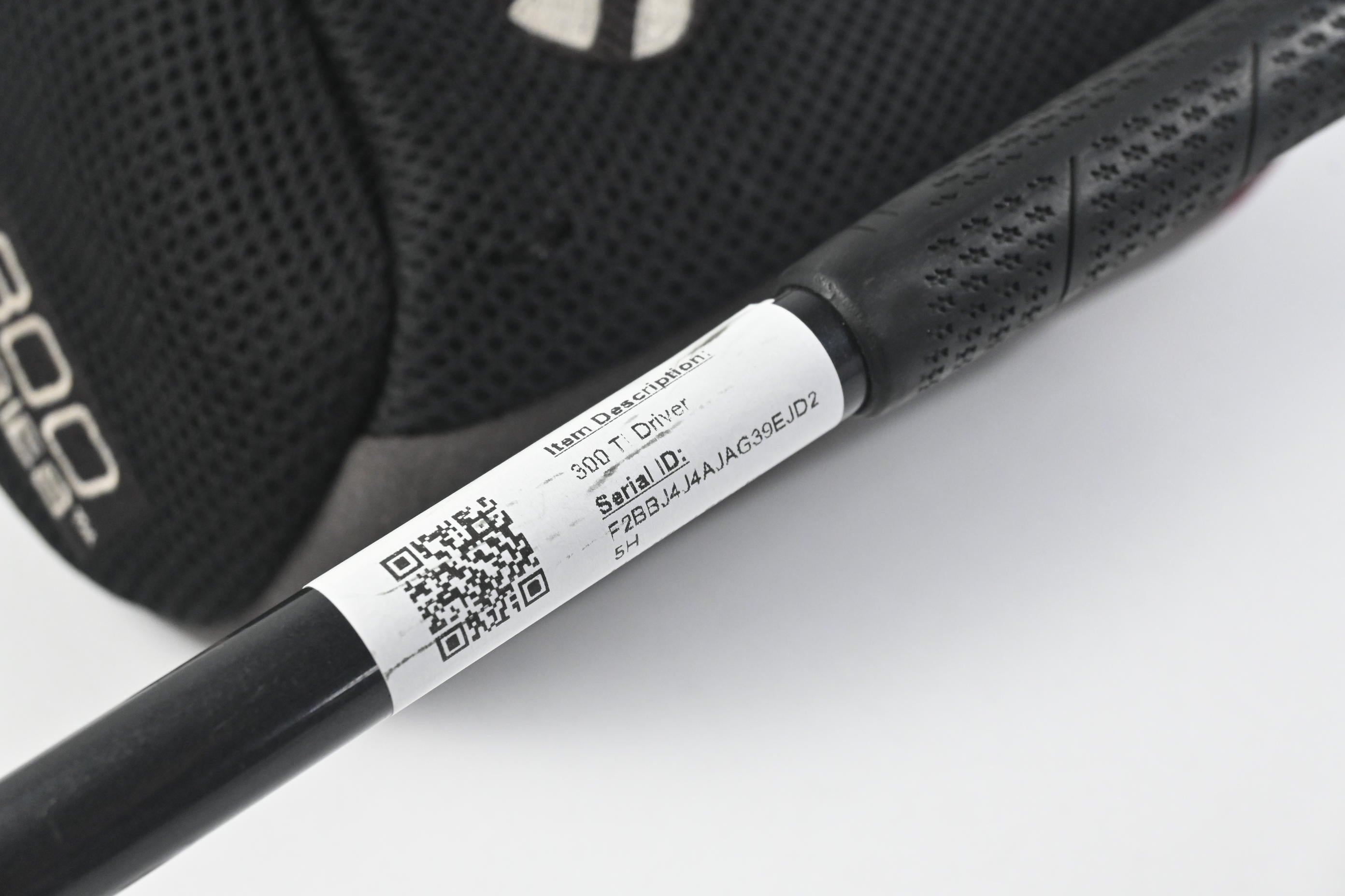 Taylormade 300 Ti Driver / 10.5 Degree / Regular Flex Taylormade Lite 80 Shaft
