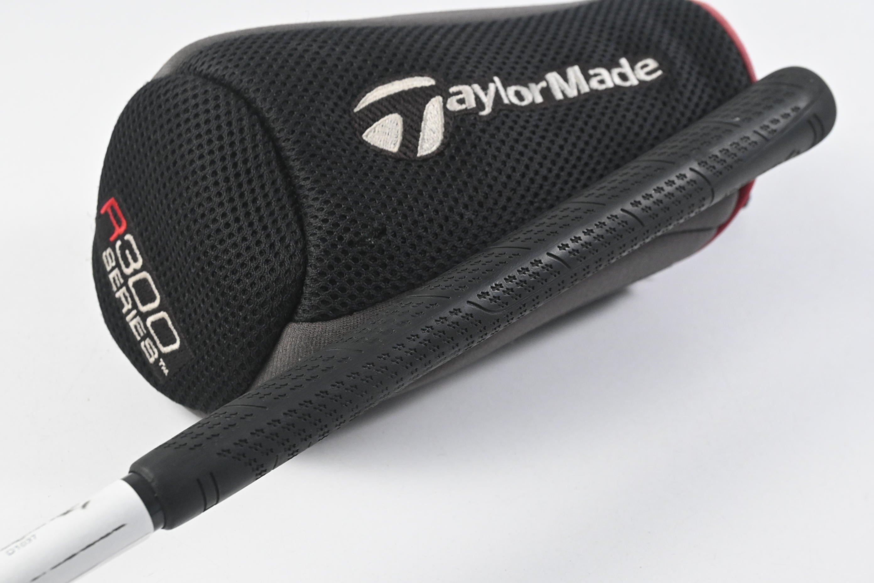 Taylormade 300 Ti Driver / 10.5 Degree / Regular Flex Taylormade Lite 80 Shaft