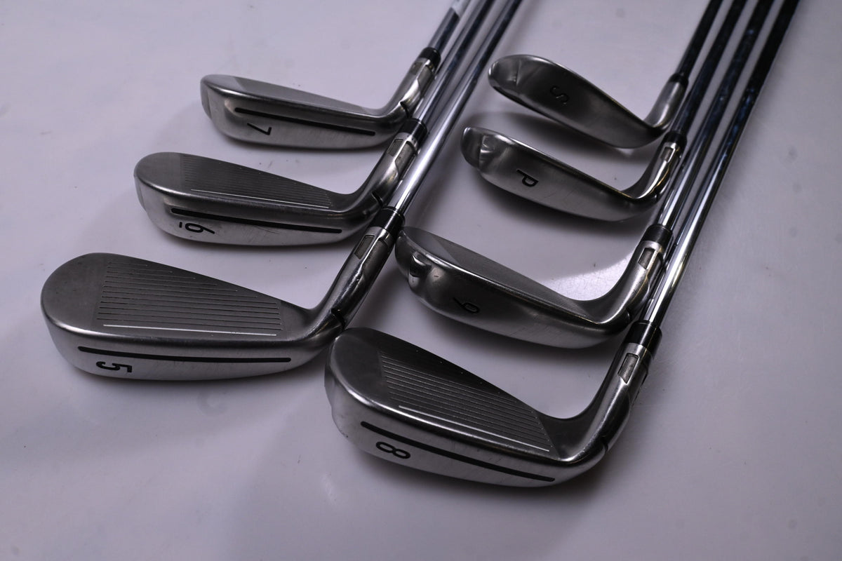 Taylormade SIM2 Max Irons / 5-PW+SW / Regular Flex KBS MAX MT 85 Shafts