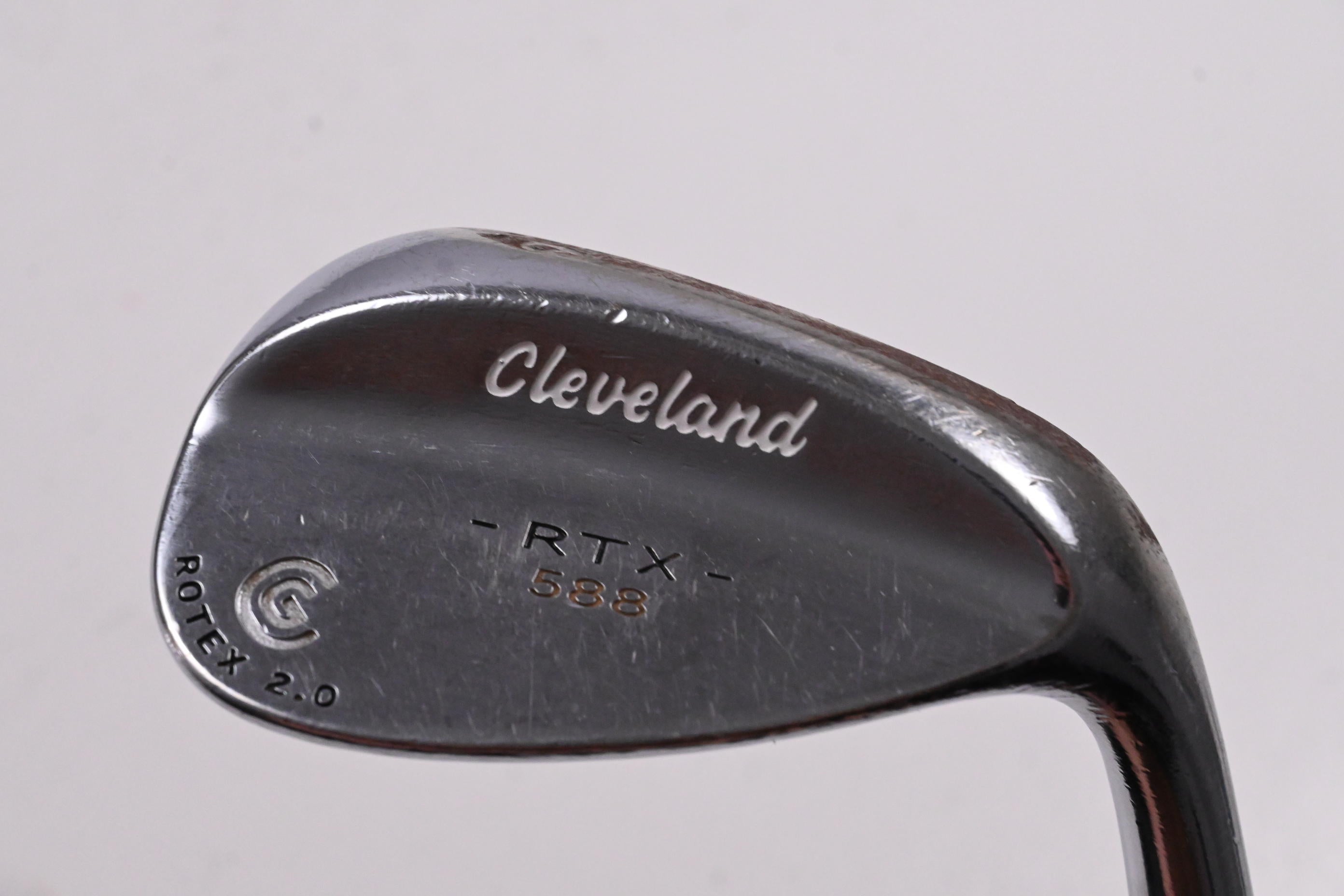 Cleveland 588 RTX Sand Wedge / 56 Degree / Wedge Flex Dynamic Gold Shaft