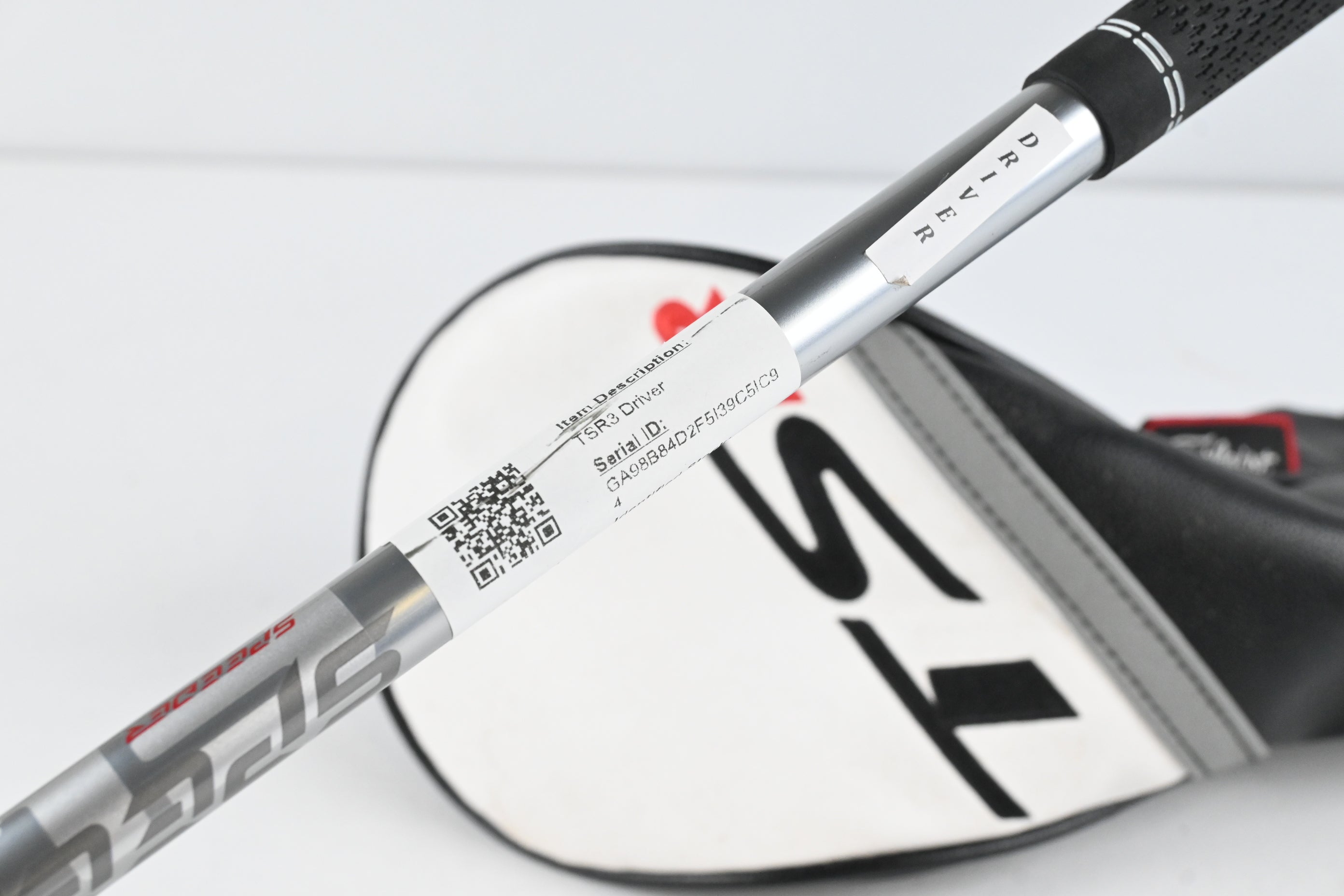 Titleist TSR3 Driver / 9 Degree / Regular Flex Fujikura Air Speeder 40 Shaft