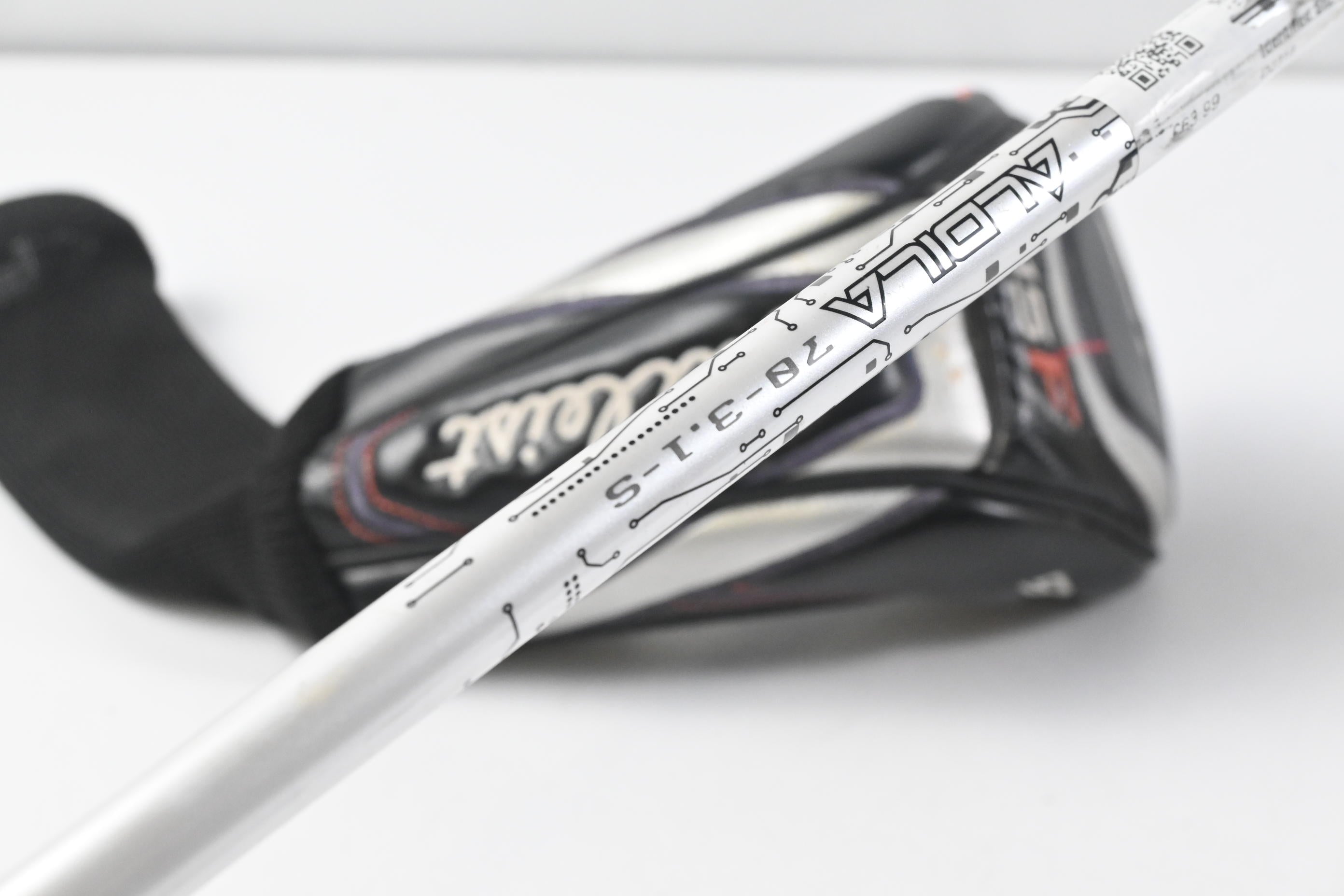 Titleist 915 F #3 Wood / 15 Degree / Stiff Flex Aldila Rogue 110 MSI 70 Shaft