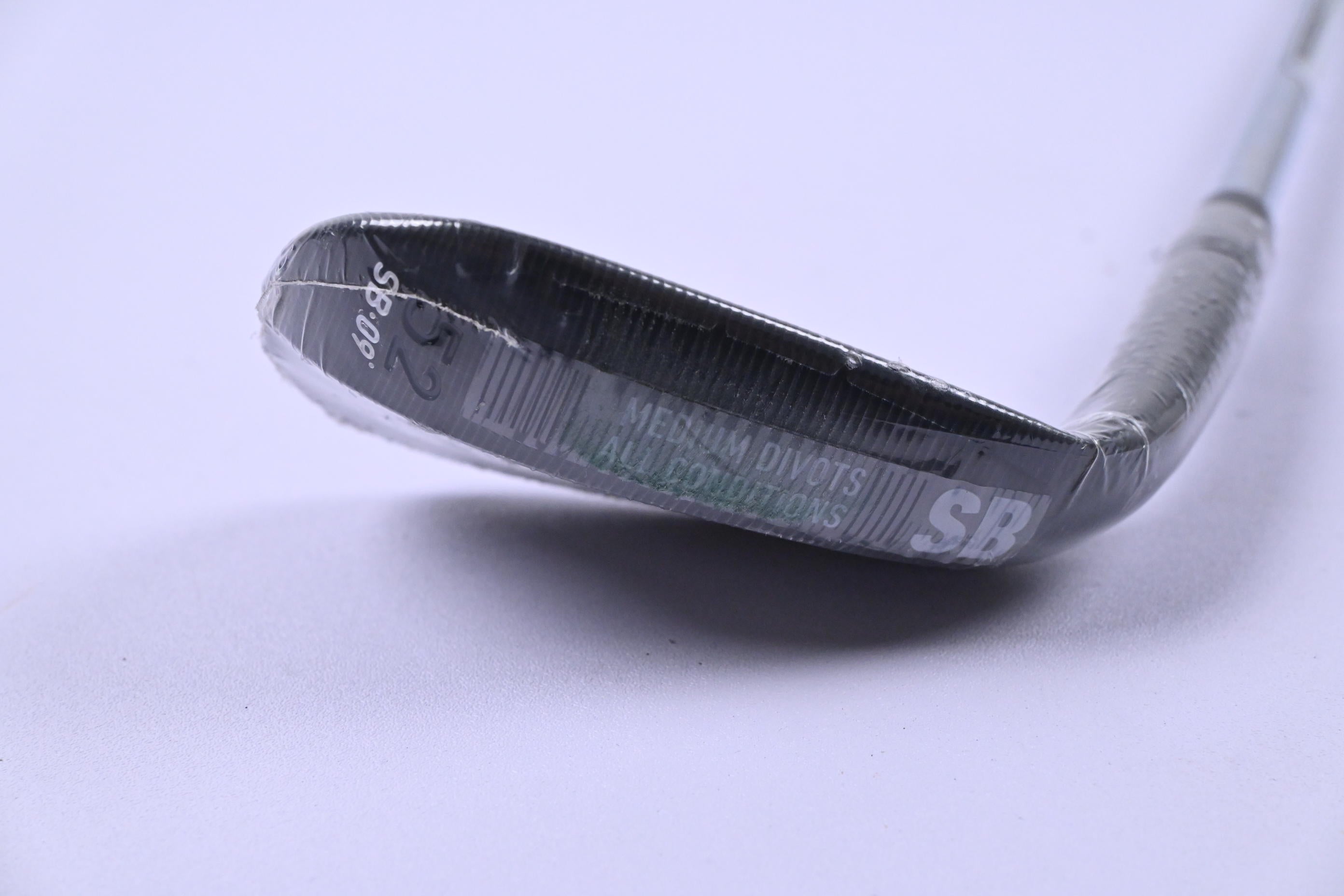 Taylormade Milled Grind 5 Gap Wedge / 52 Degree / Wedge Flex Dynamic Gold 115