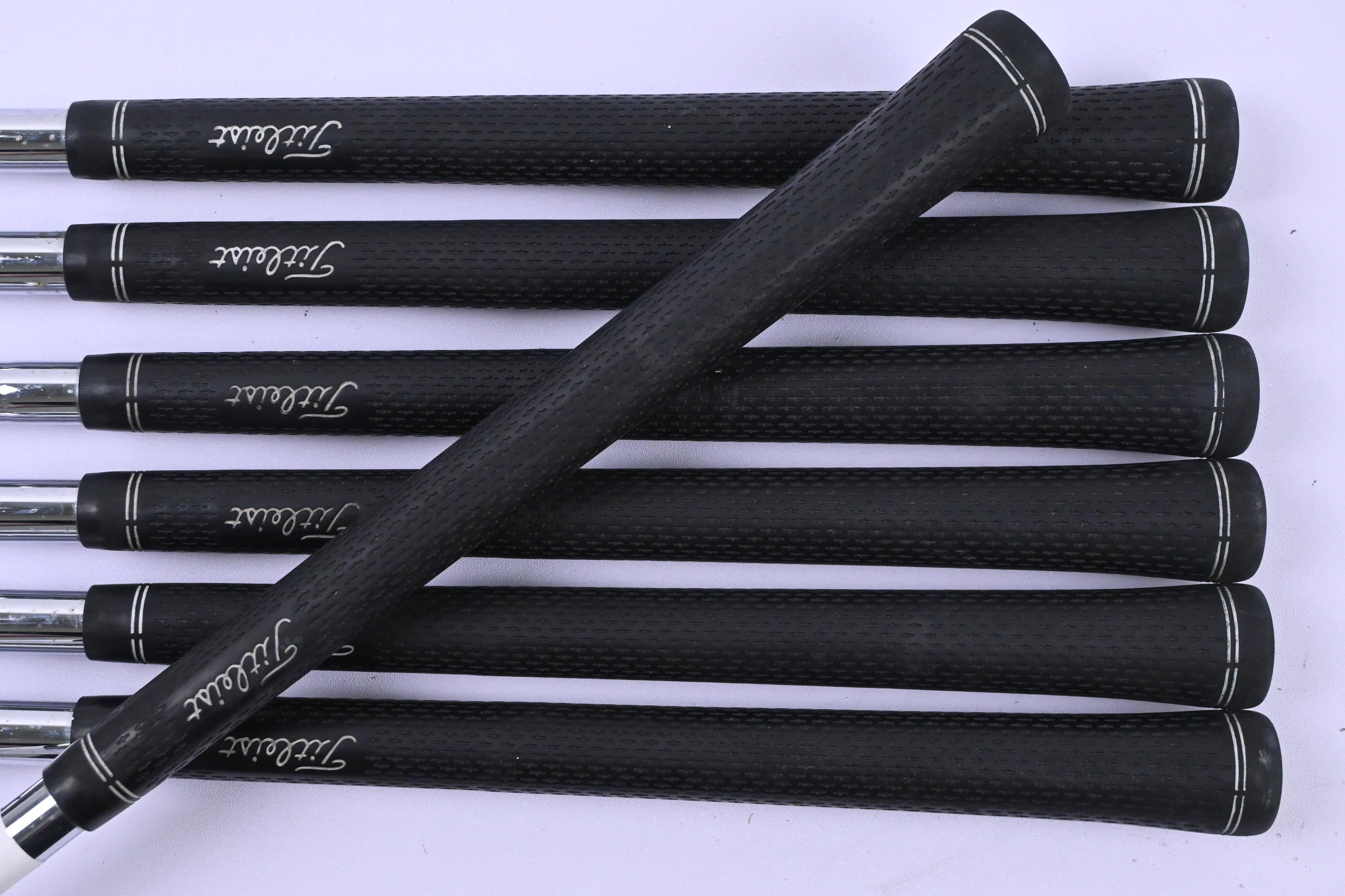 Titleist 714 AP1 Irons / 5-PW+GW / Regular Flex Dynamic Gold XP R300 Shafts