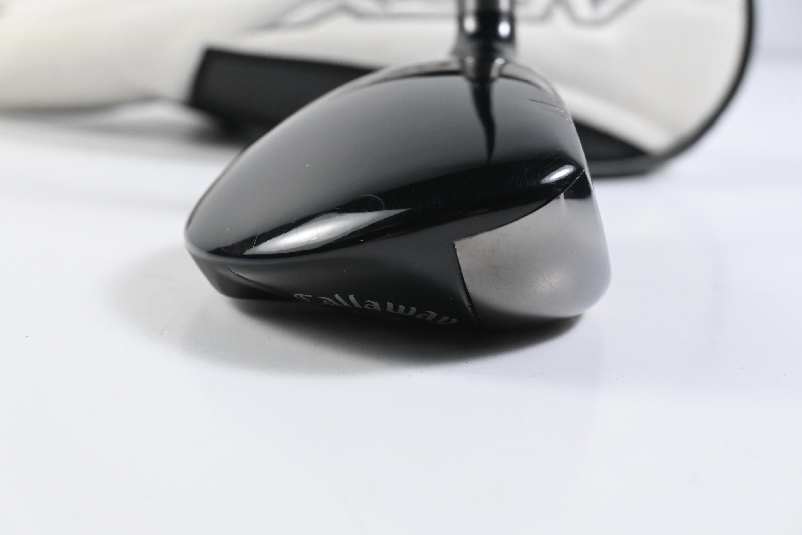 Callaway Apex UW 24 #3 Hybrid / 19 Degree / Regular Flex MMT Black 70 Shaft