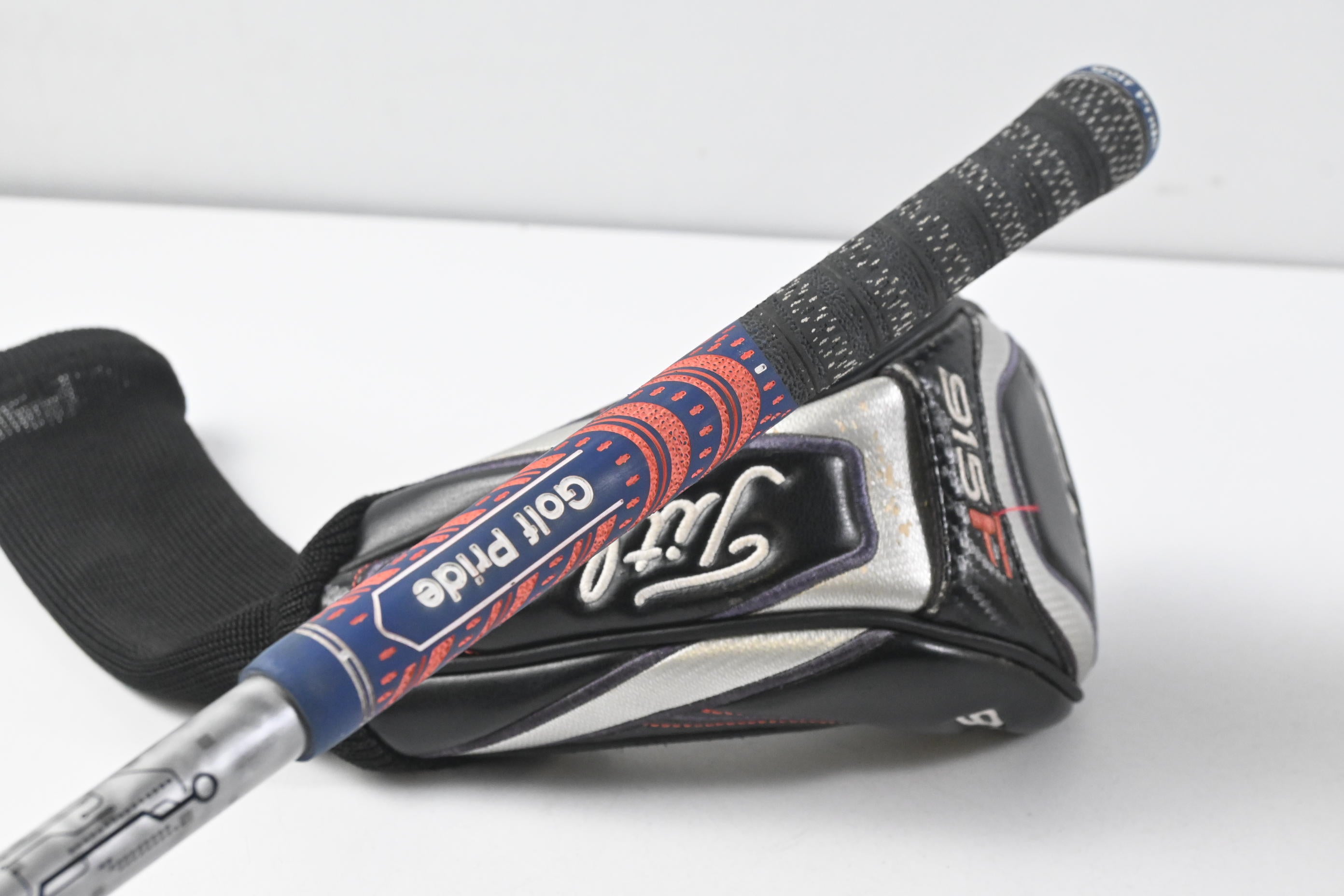 Titleist 915 F #3 Wood / 15 Degree / Stiff Flex Aldila Rogue 110 MSI 70 Shaft