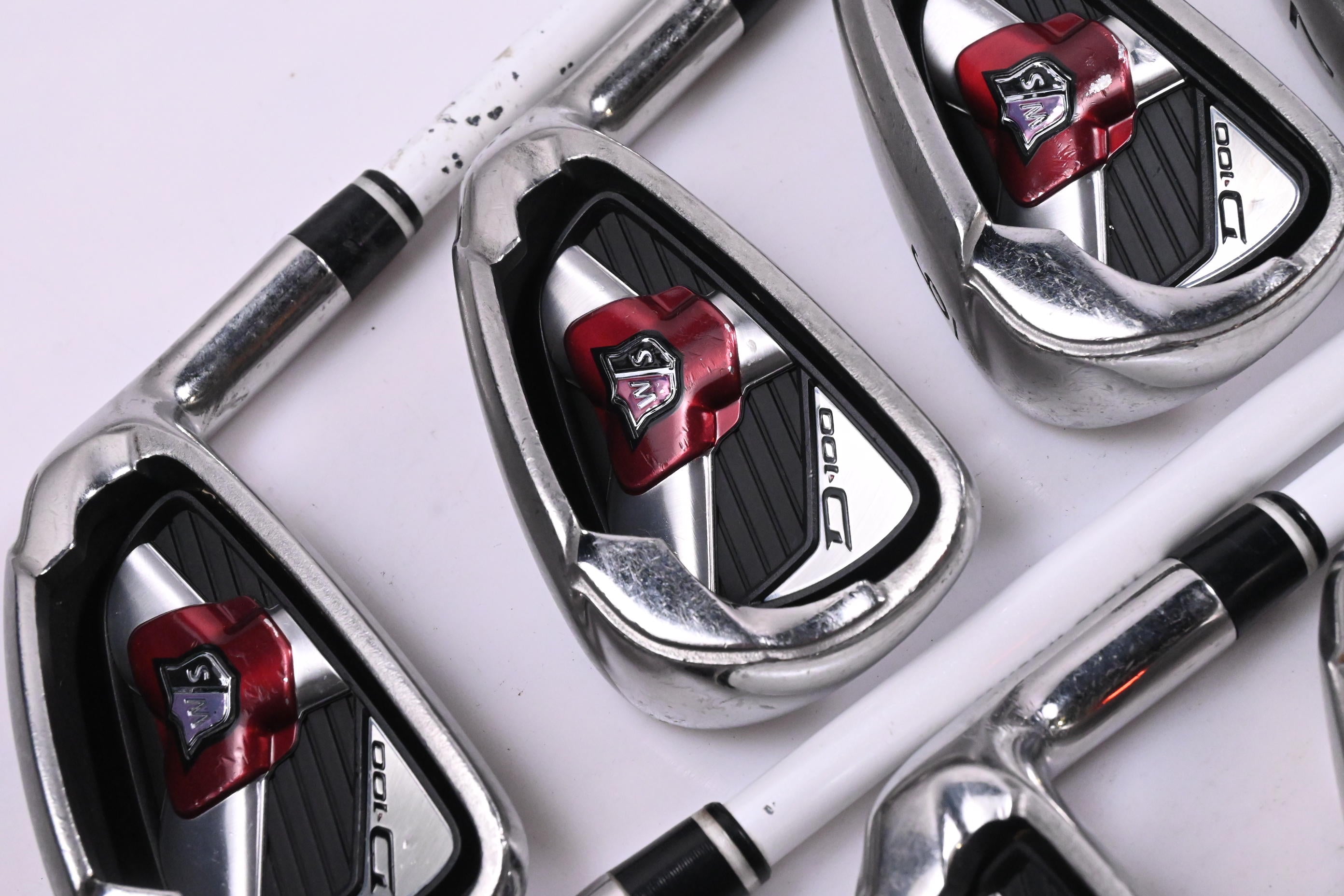 Wilson D100 Irons / 4-PW+SW / Regular Flex Matrix Studio 6.1 Shafts