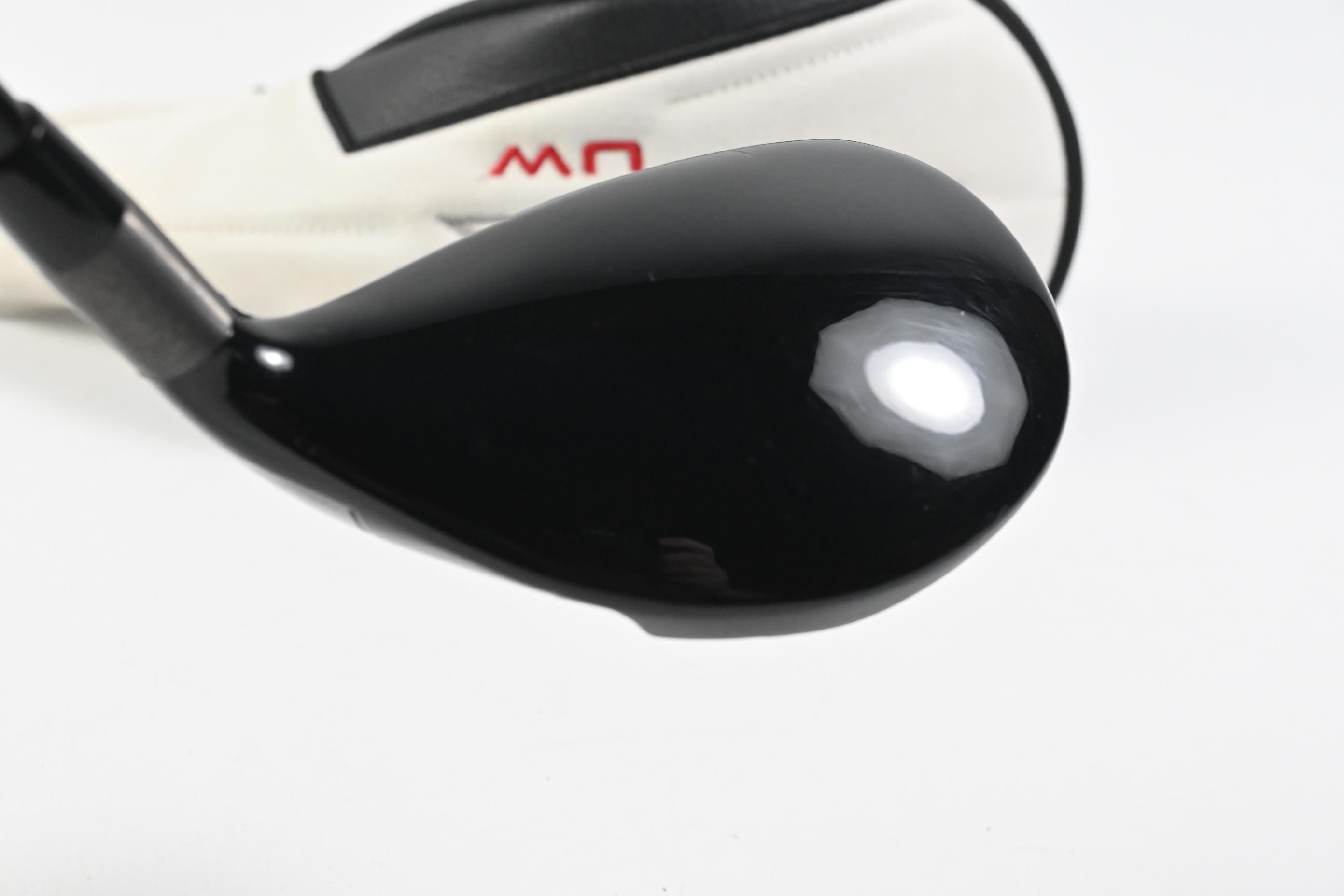 Callaway Apex UW 24 #3 Hybrid / 19 Degree / Regular Flex MMT Black 70 Shaft