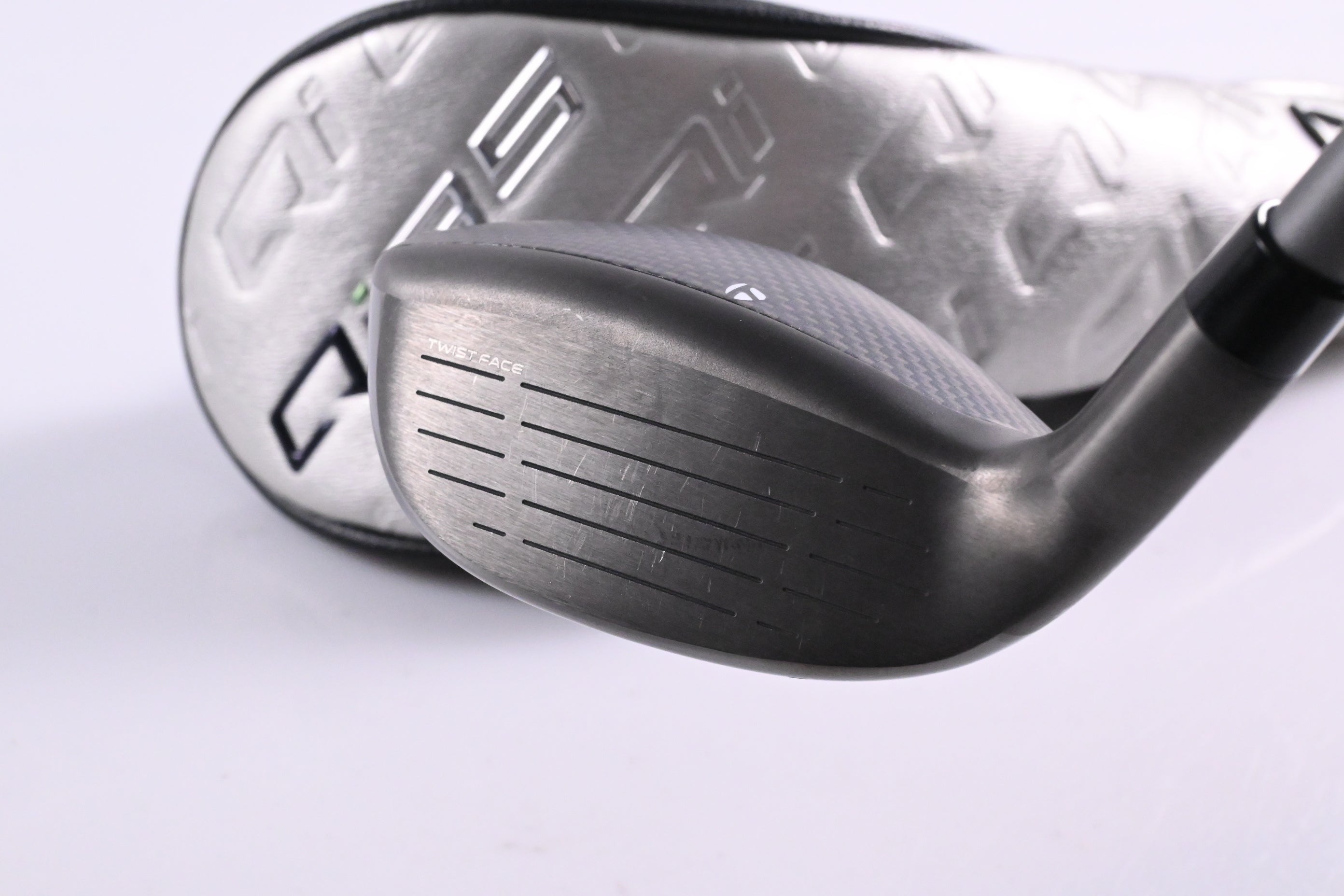 Taylormade Qi35 Max #7 Hybrid / 35 Degree / Regular Flex Fujikura Air Speeder 50