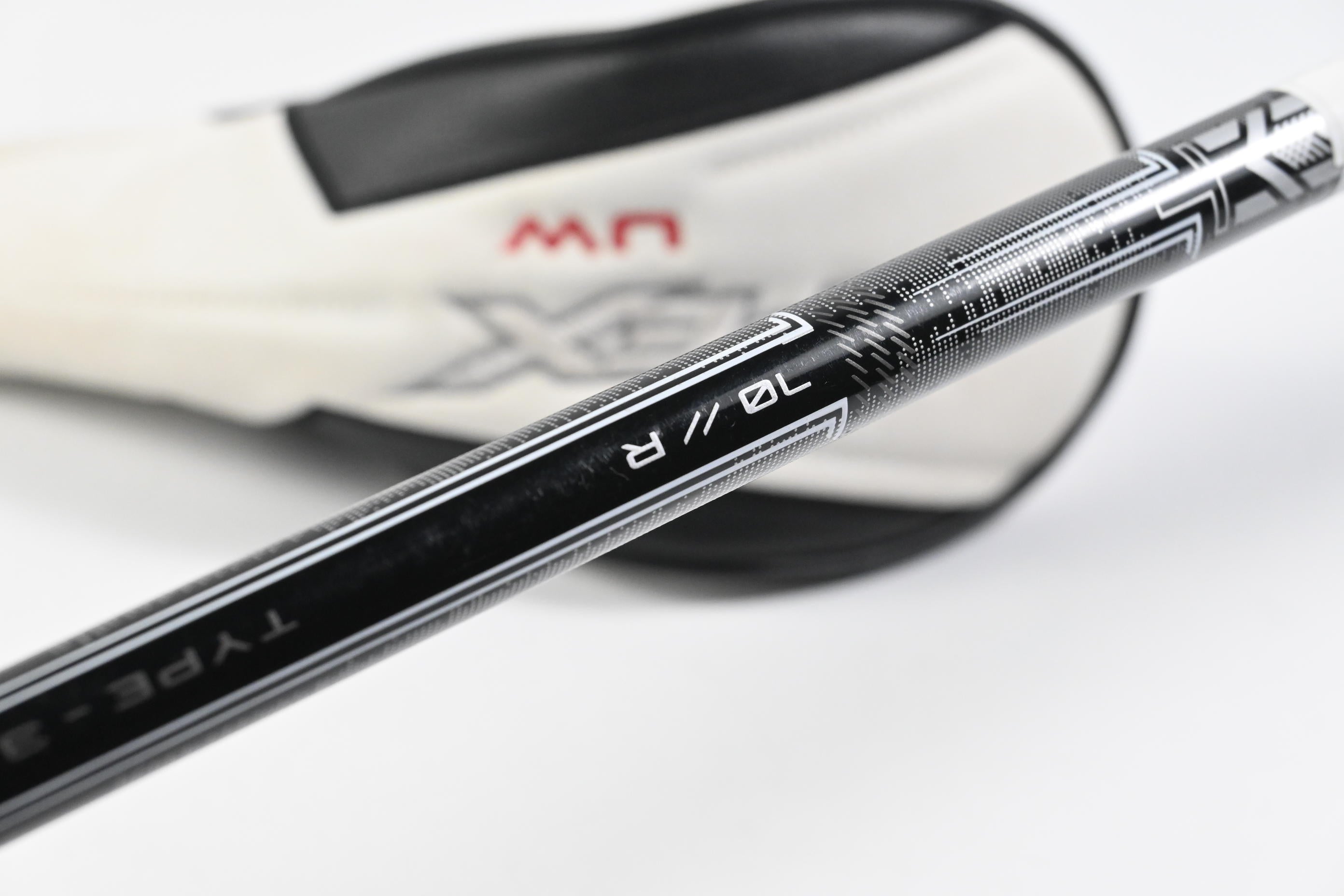 Callaway Apex UW 24 #3 Hybrid / 19 Degree / Regular Flex MMT Black 70 Shaft