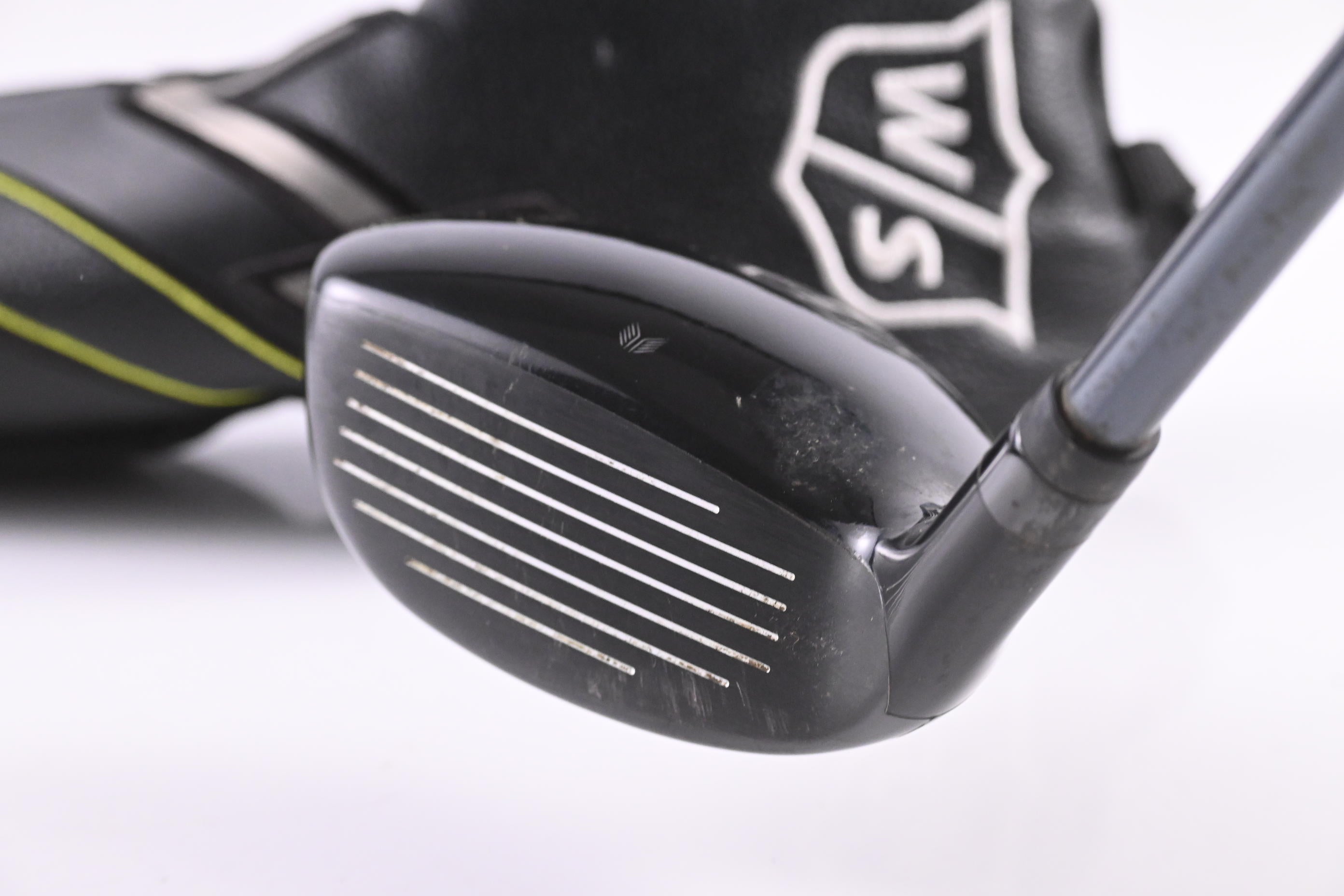 Ladies Wilson Launch Pad 2022 #4 Hybrid / 22.5 Degree / Ladies Flex Recoil Dart