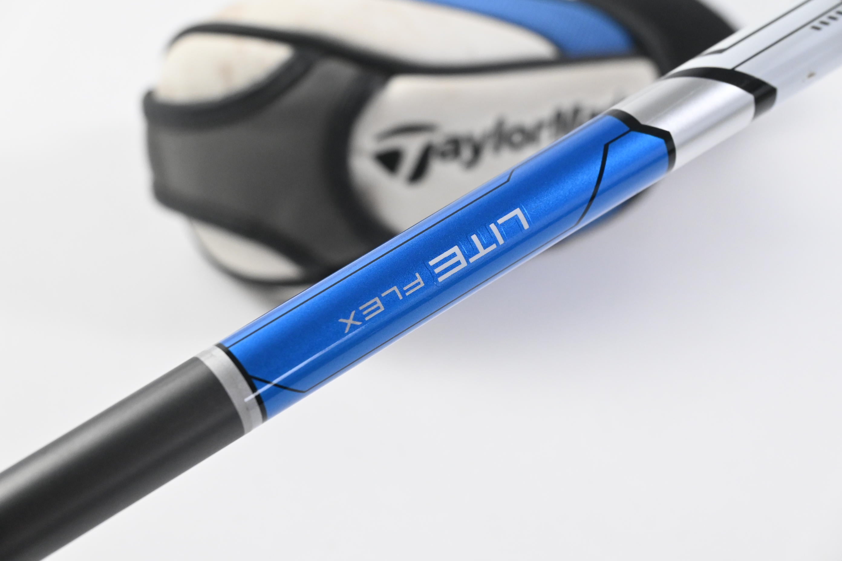 Taylormade SLDR-S #6 Hybrid / 28 Degree / Senior Flex Fujikura Speeder 62
