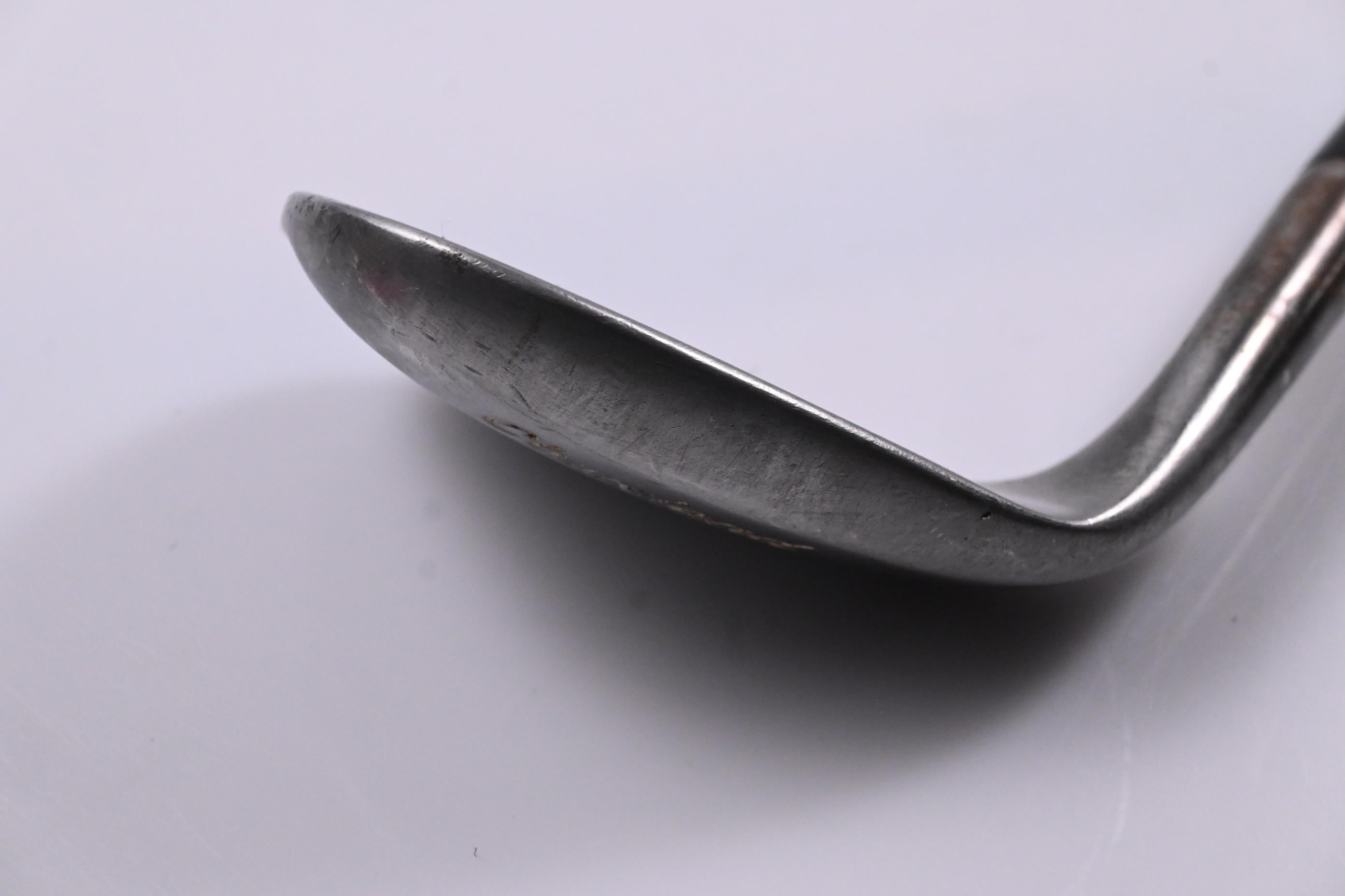 Cleveland 588 DSG Sand Wedge / 56 Degree / Wedge Flex Dynamic Gold Shaft