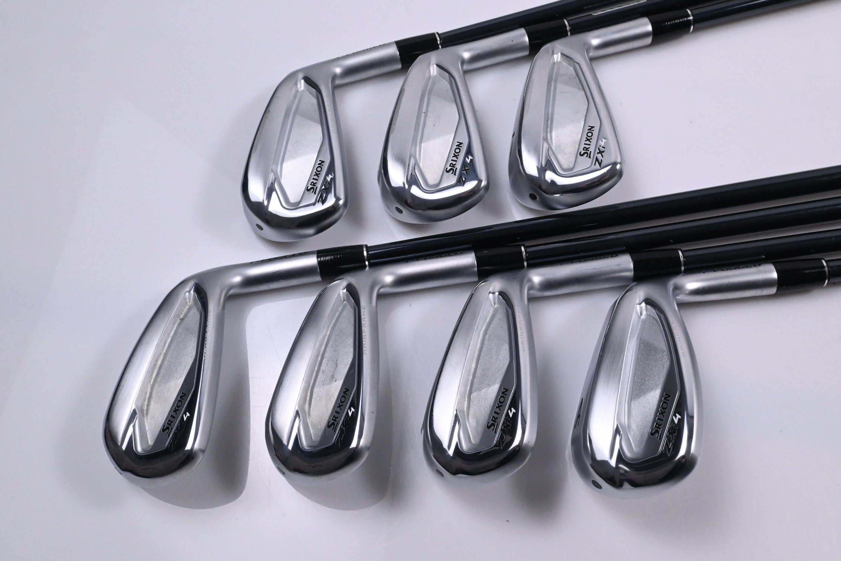 Srixon ZXi4 Irons / 5-PW+GW / Regular Flex UST Mamiya Recoil Dart 65 Shafts