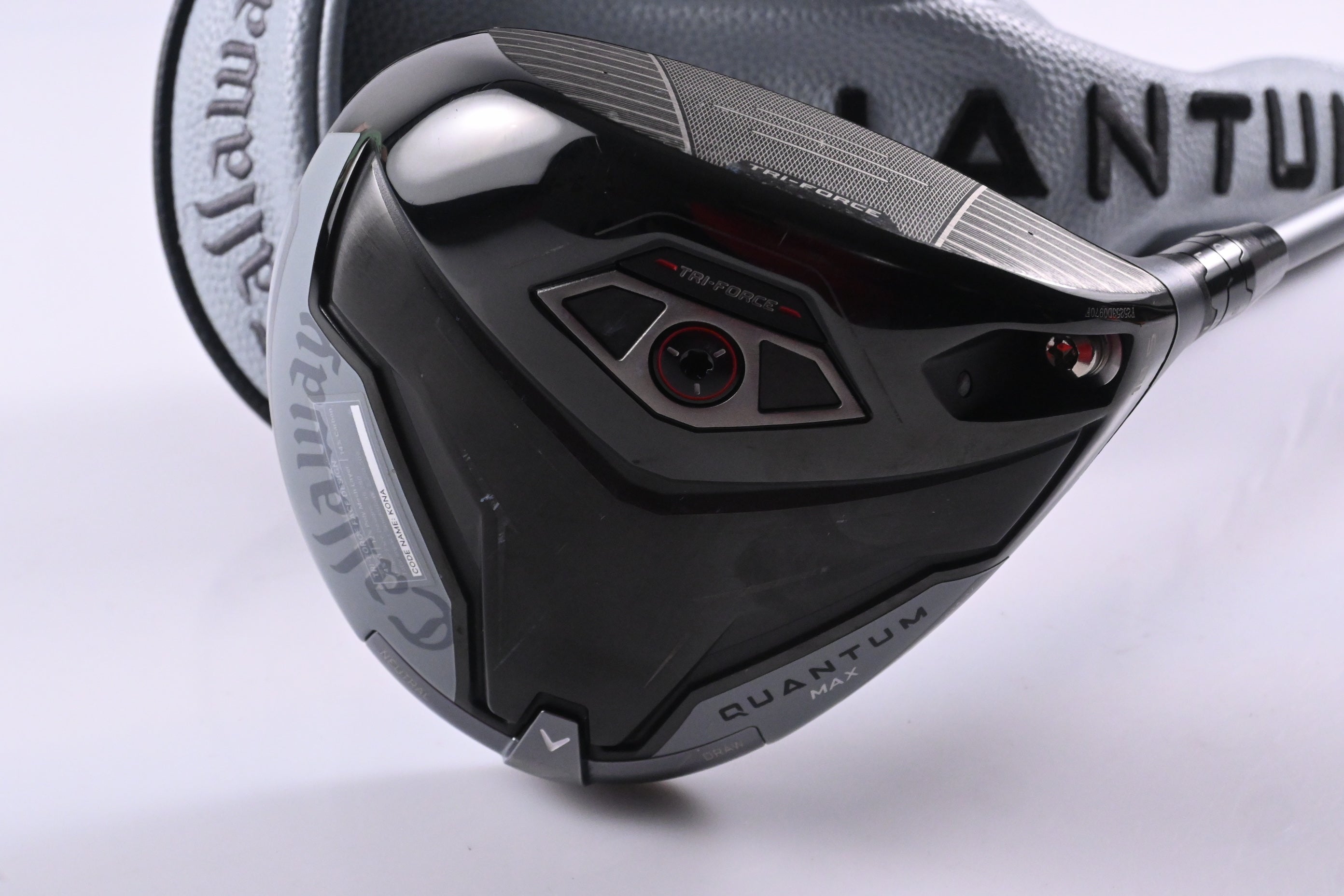 Callaway Quantum Max Driver / 10.5 Degree / Stiff Flex Denali Frost Silver 50 Shaft
