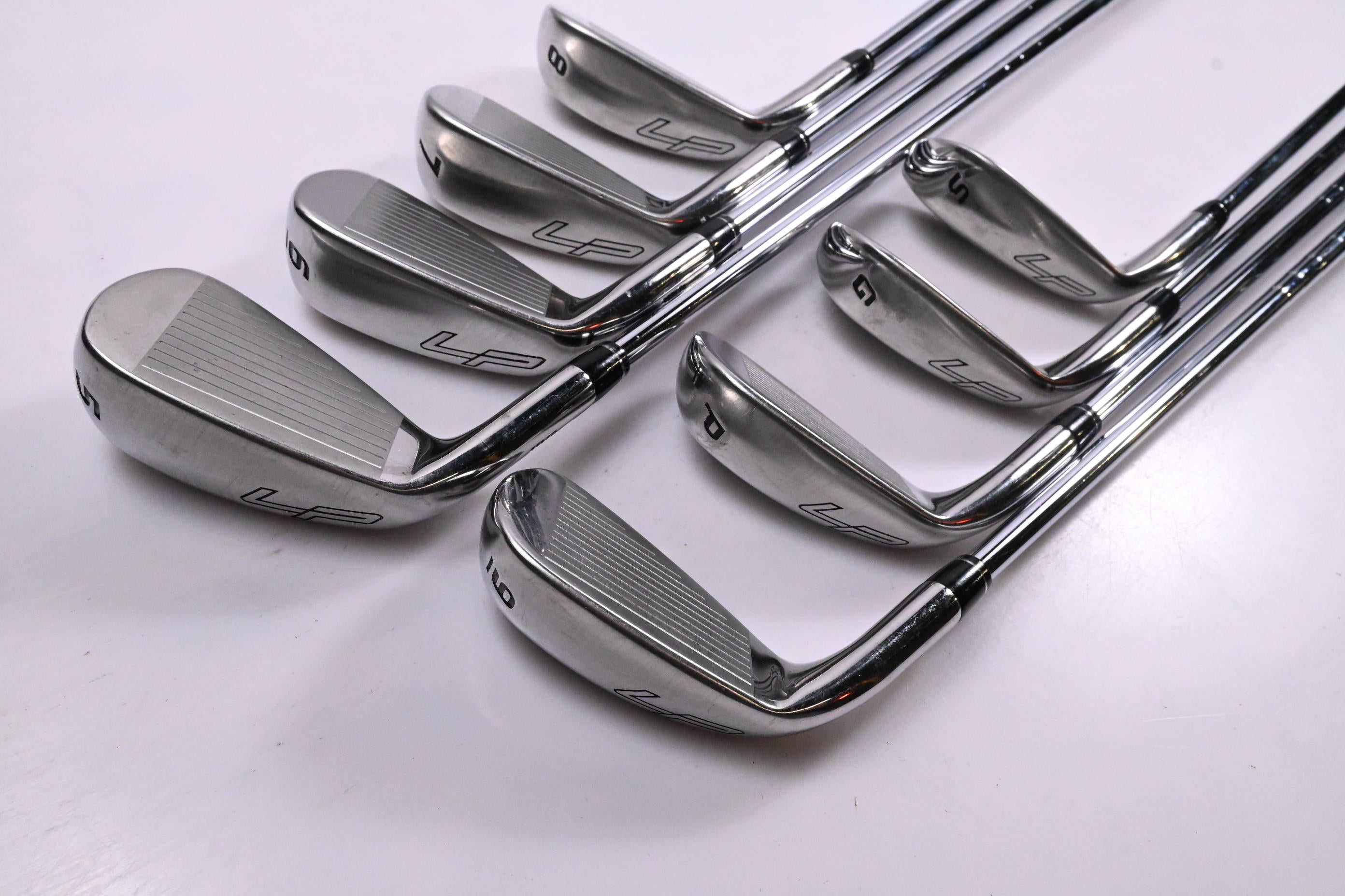 Wilson Launch Pad 2022 Irons / 5-PW+GW+SW / UniFlex KBS MAX UltraLite Shaft
