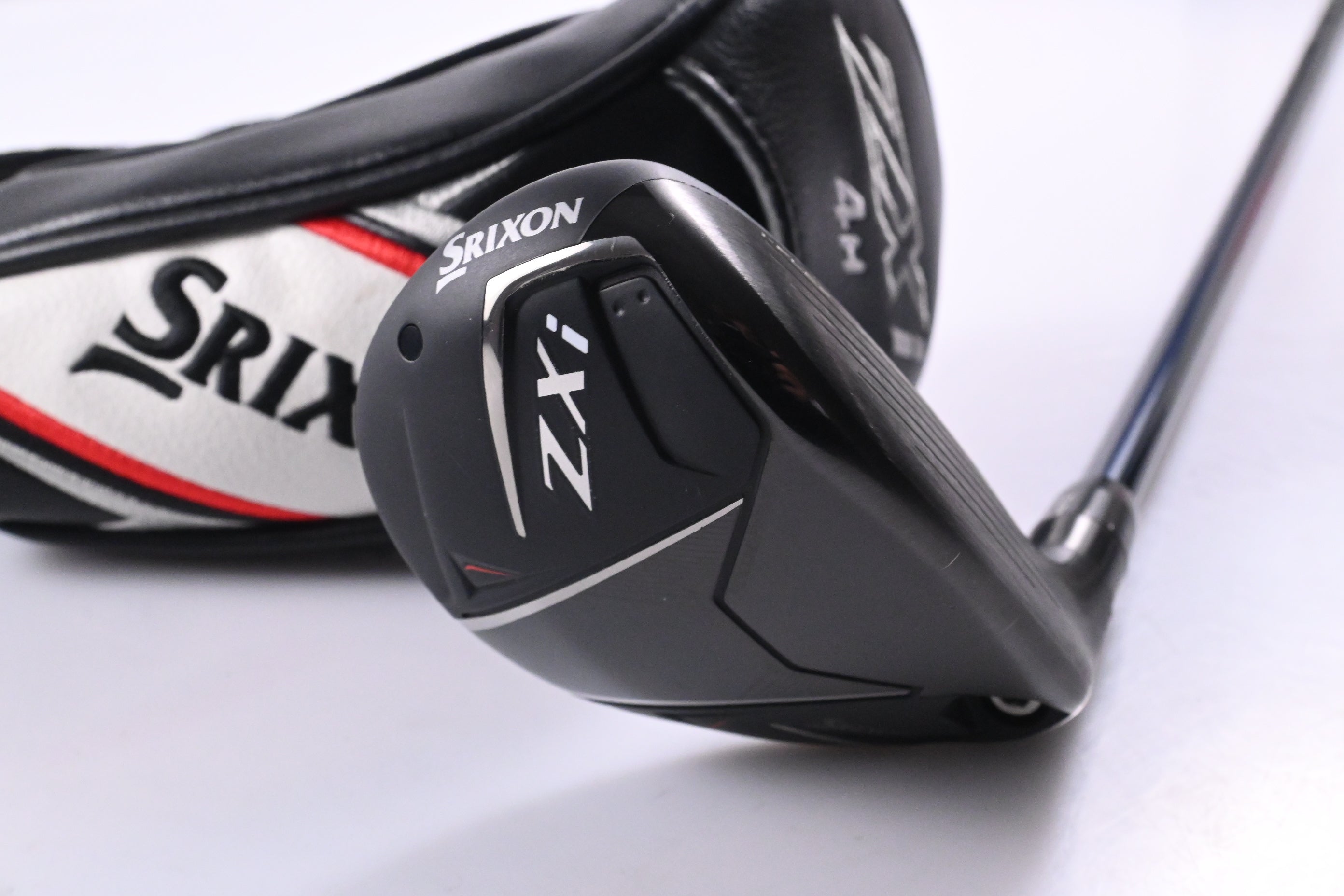 Srixon ZXi #4 Hybrid / 22 Degree / Regular Flex Ventus TR Blue 7 Shaft