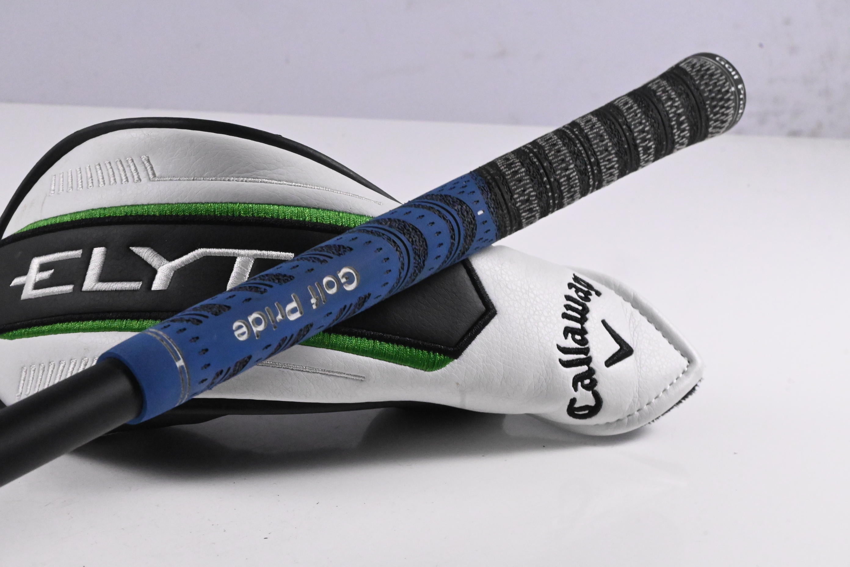 Callaway Elyte X #4 Hybrid / 21 Degree / Senior Flex Vanquish 5 Shaft