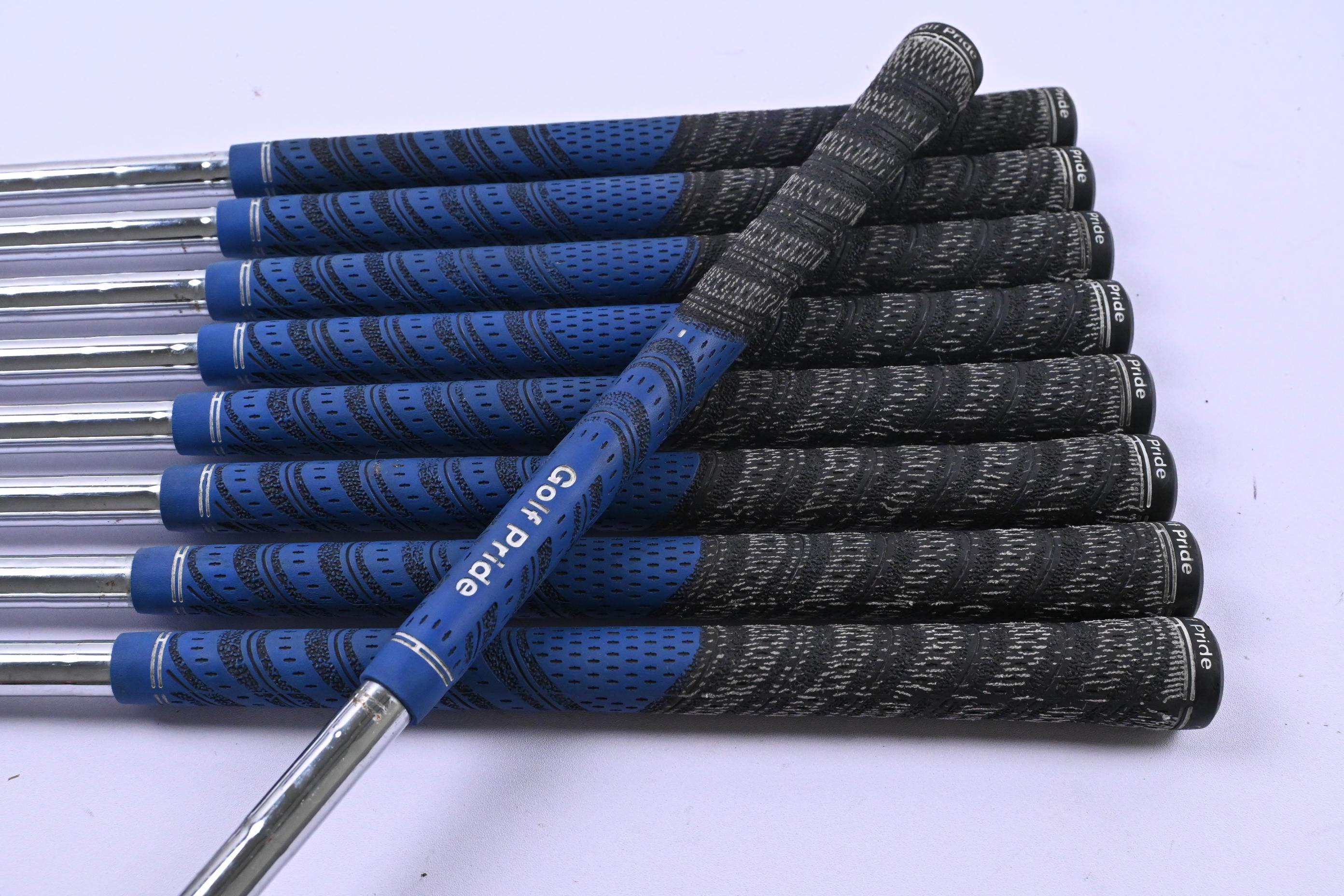 Left Hand Mizuno MX-20 Irons / 3-PW+SW / Regular Flex Dynamic Gold R300 Shafts