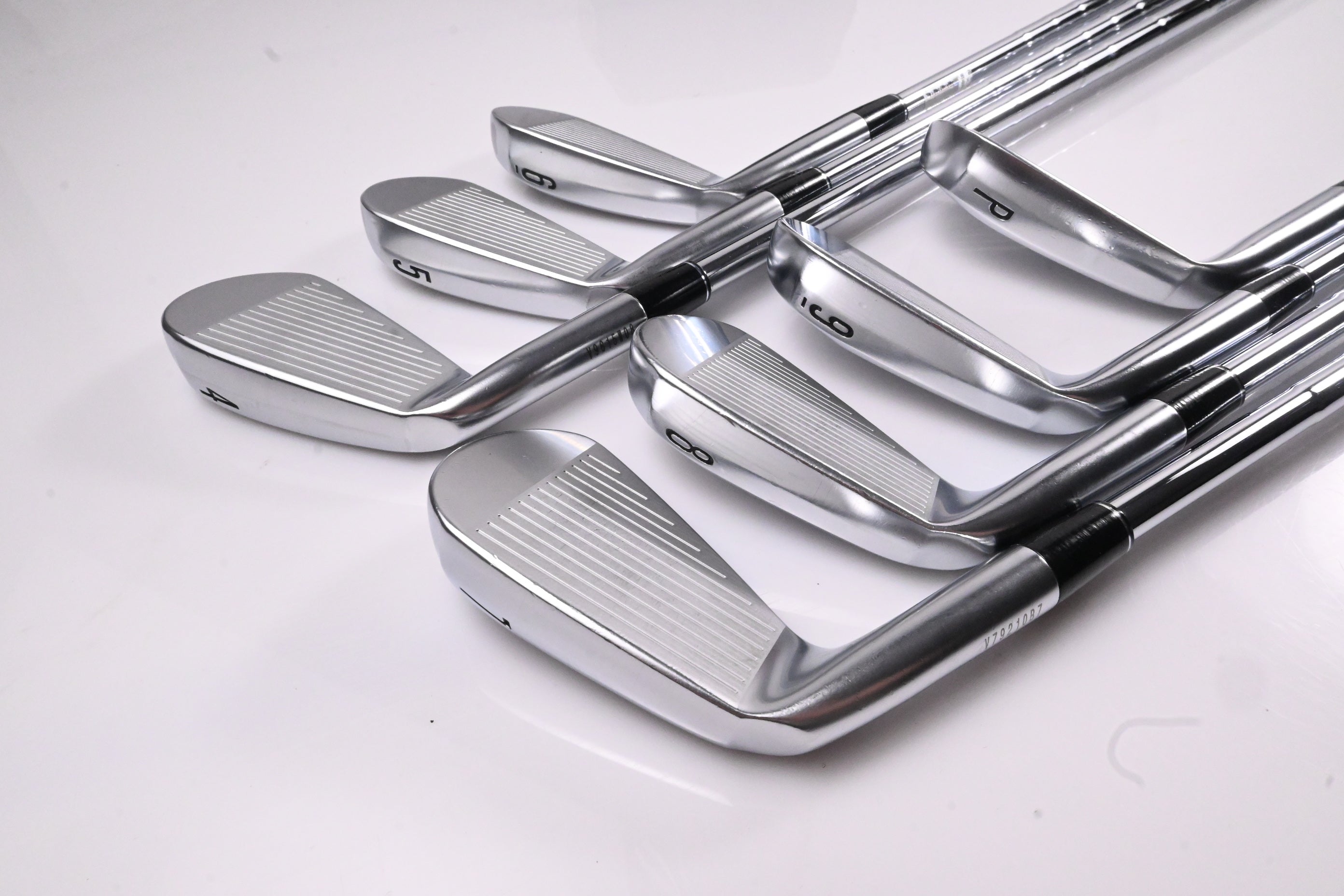 Srixon ZXi7 Irons / 4-PW / X-Flex N.S.Pro Modus³ Tour 130 Shafts