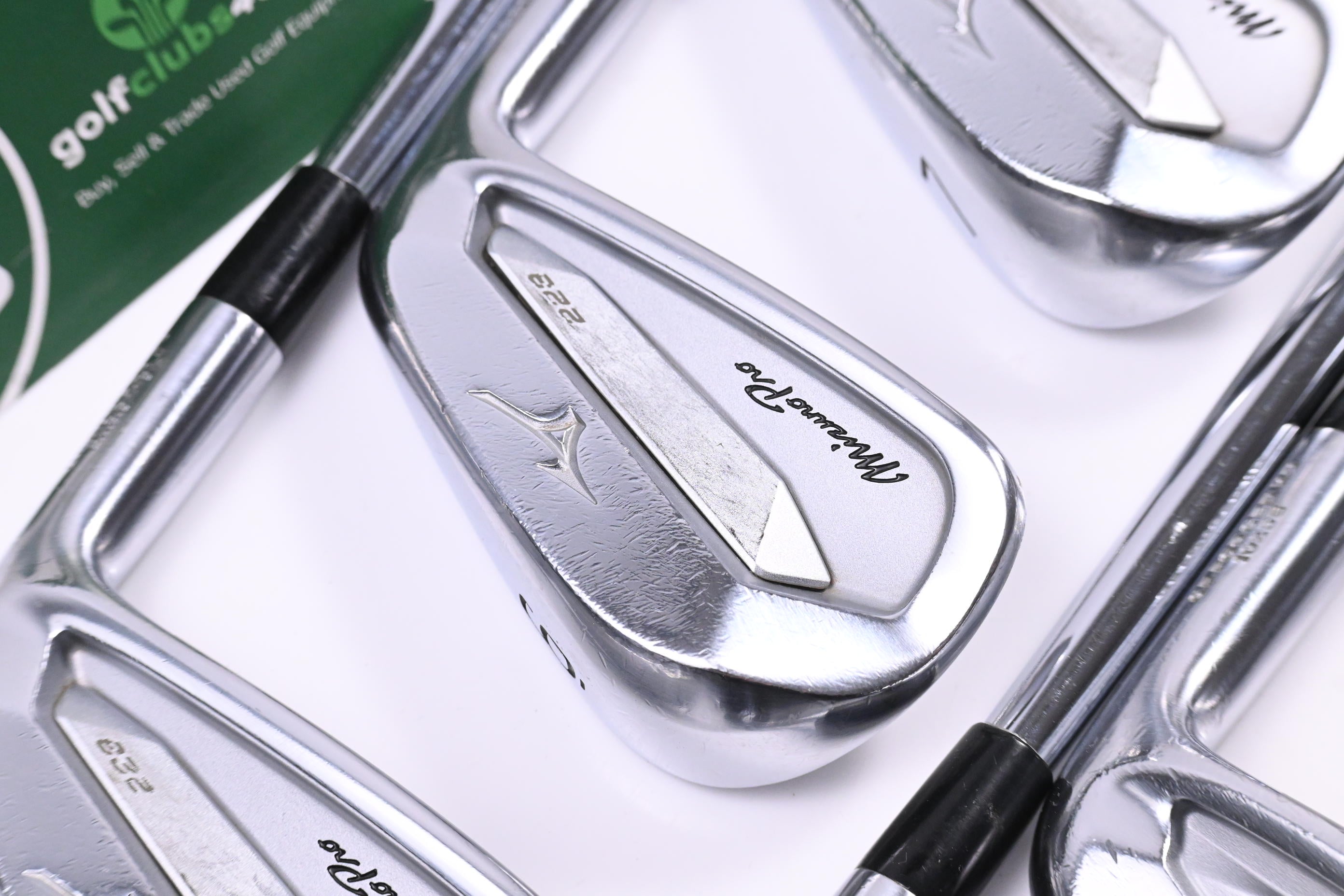 Mizuno Pro 223 Irons / 5-PW / Regular Flex Dynamic Gold 105 R300 Shafts