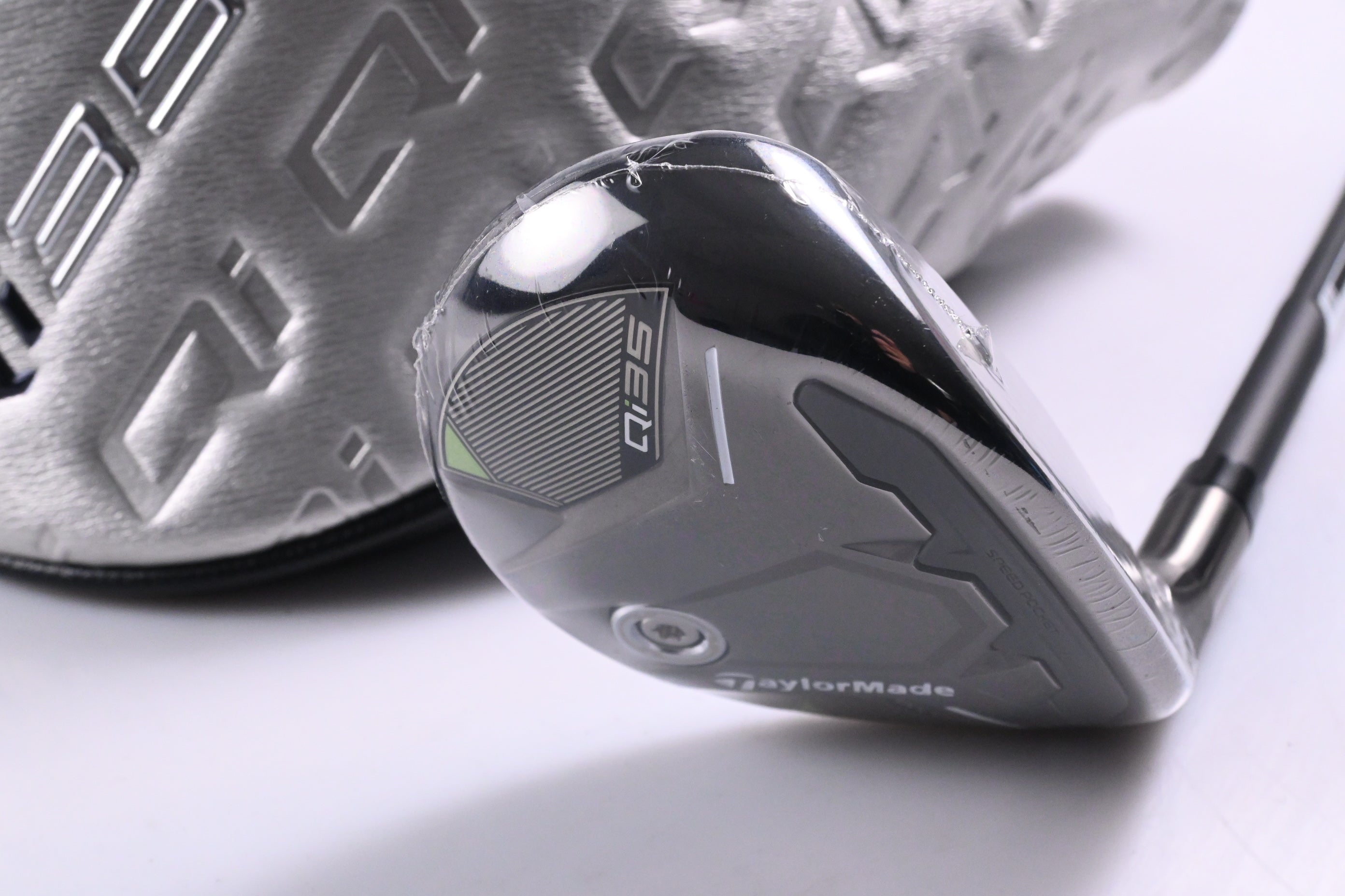 Taylormade Qi35 Max Lite #5 Hybrid / 27 Degree / Senior Flex Vanquish 5 Shaft