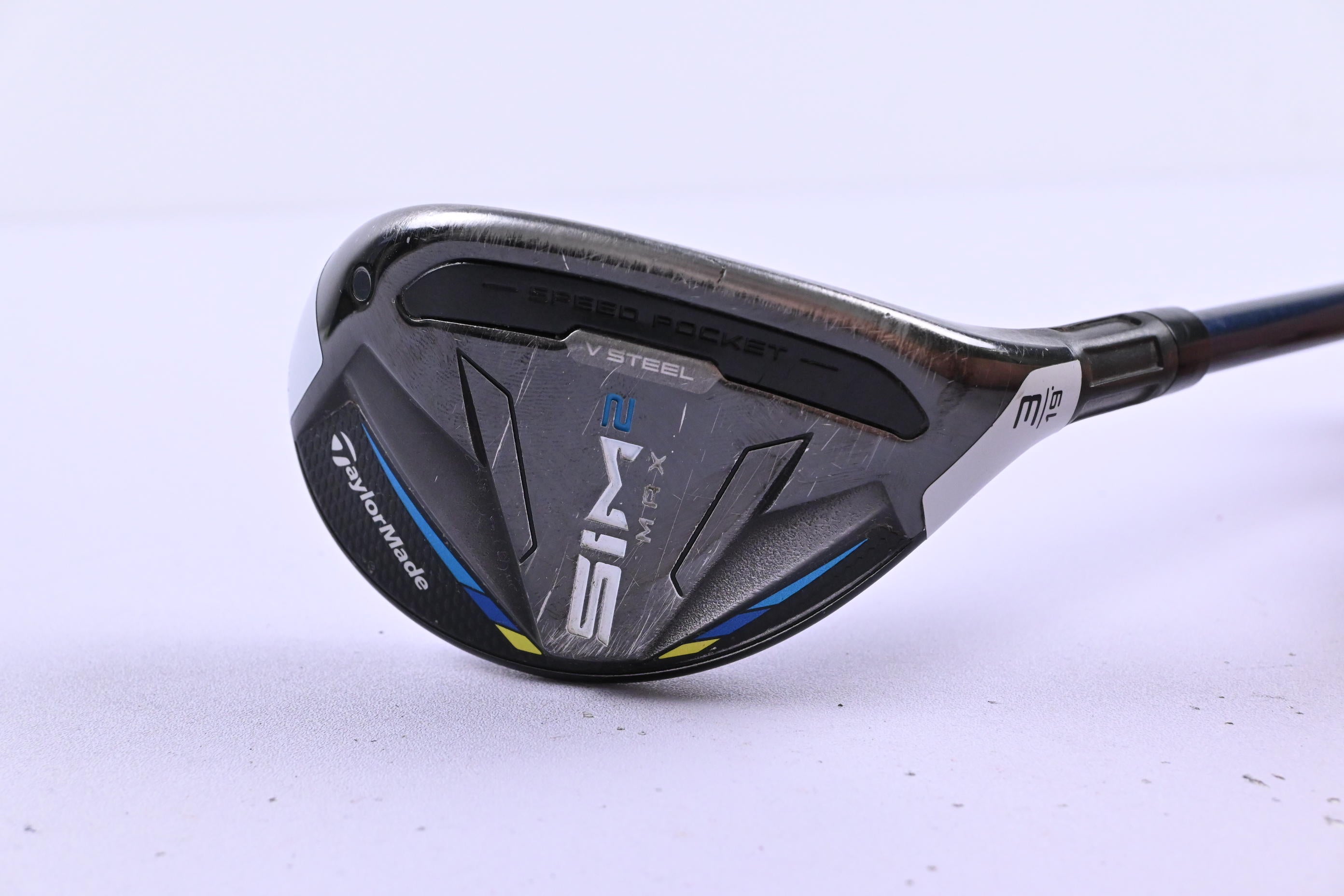 Taylormade SIM2 Max #3 Hybrid / 19 Degree / Regular Flex Fujikura Ventus Blue 6