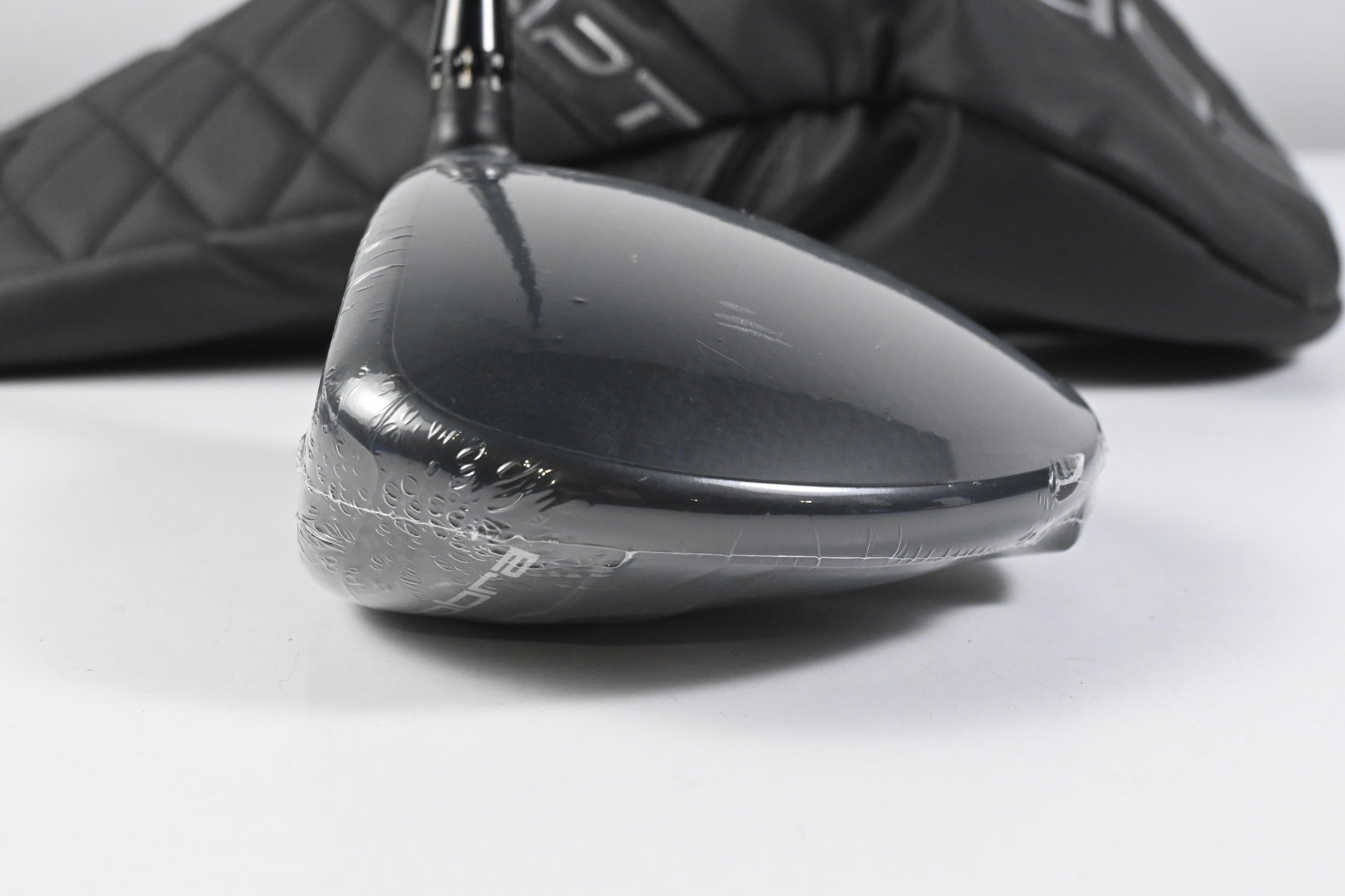 Left Hand Cobra DS-Adapt MAX-D Driver / 10.5 Degree / X-Flex Denali Black 60