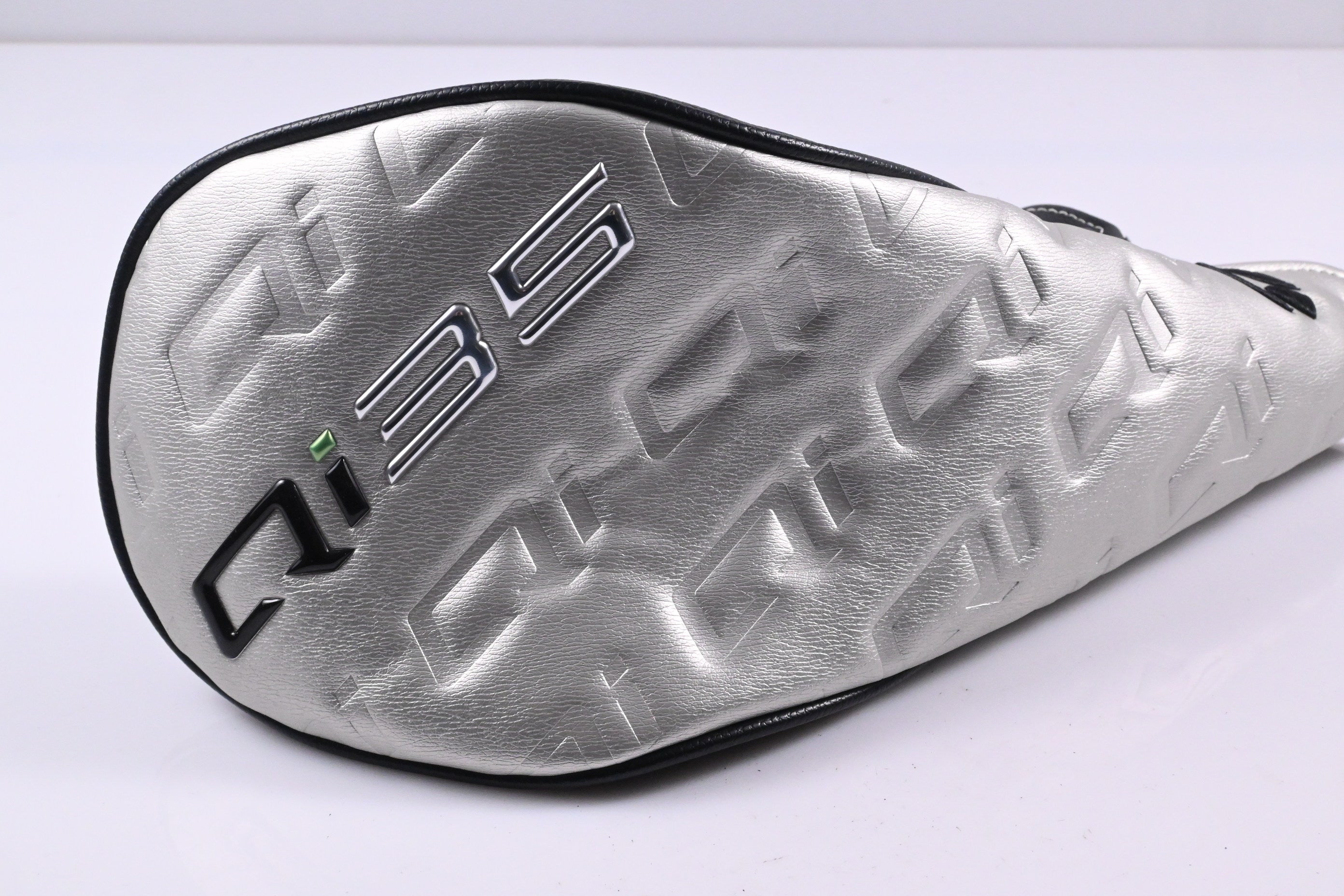 Taylormade Qi35 Max Lite Driver / 10.5 Degree / Regular Flex Vanquish 4 Shaft