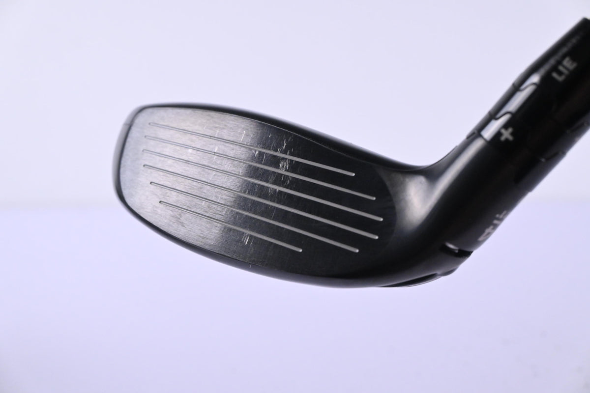 Callaway Quantum Max #4 Hybrid / 21 Degree / Regular Flex Denali Frost Silver 60