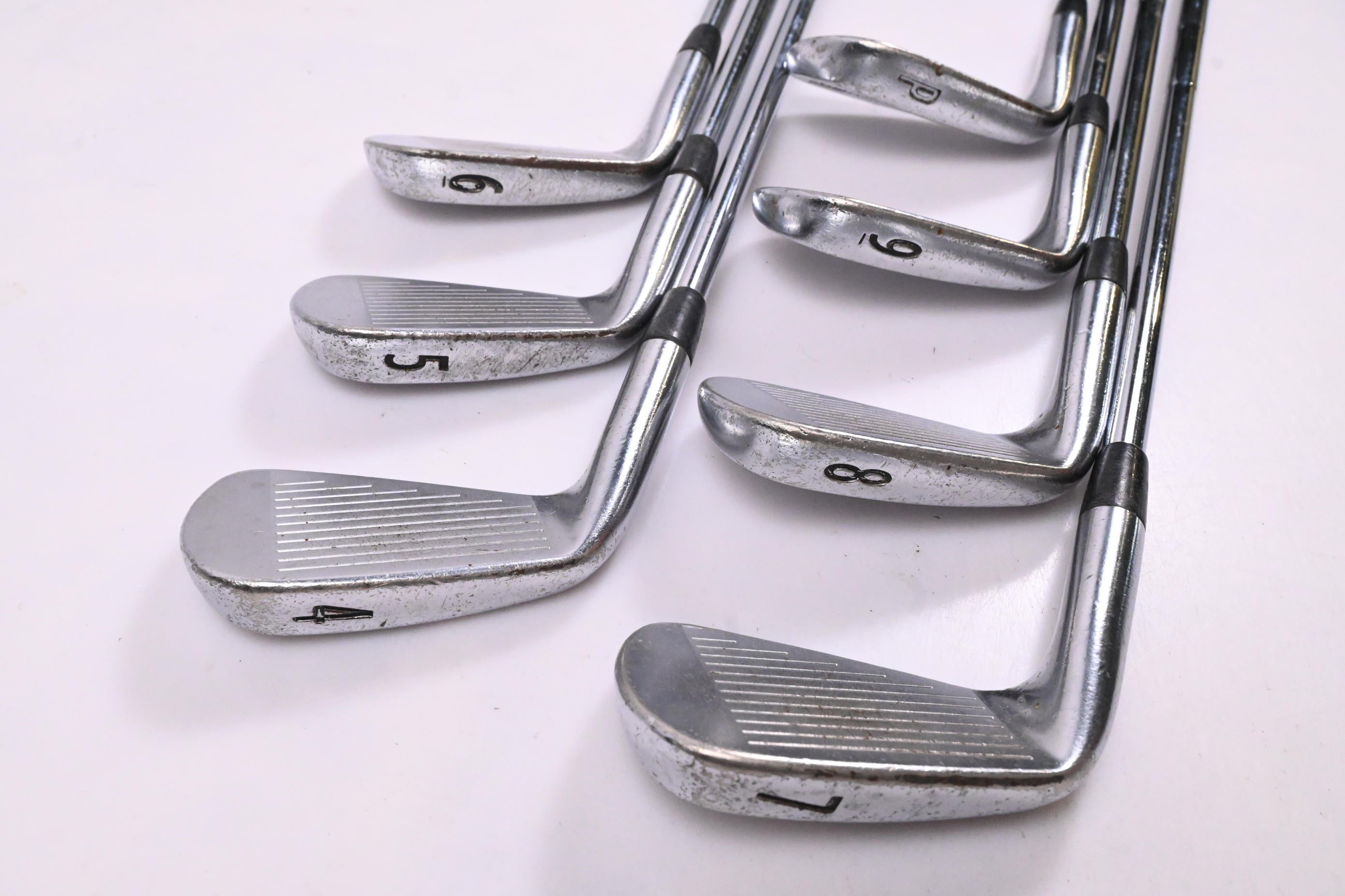 Titleist 712 MB Irons / 4-PW / Stiff Flex Dynamic Gold S300 Shafts