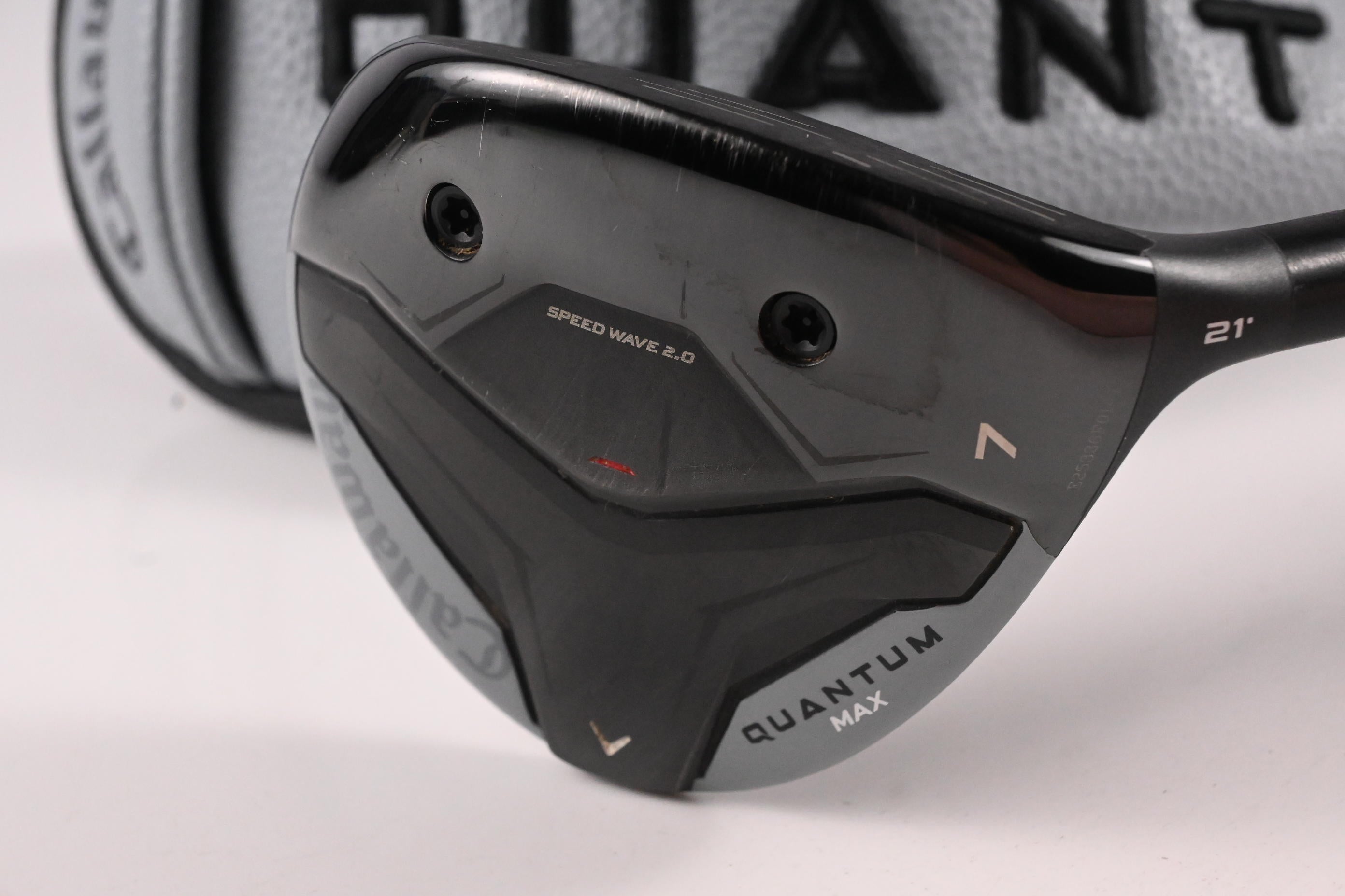 Callaway Quantum Max #7 Wood / 21 Degree / Regular Flex Denali Frost Silver 60