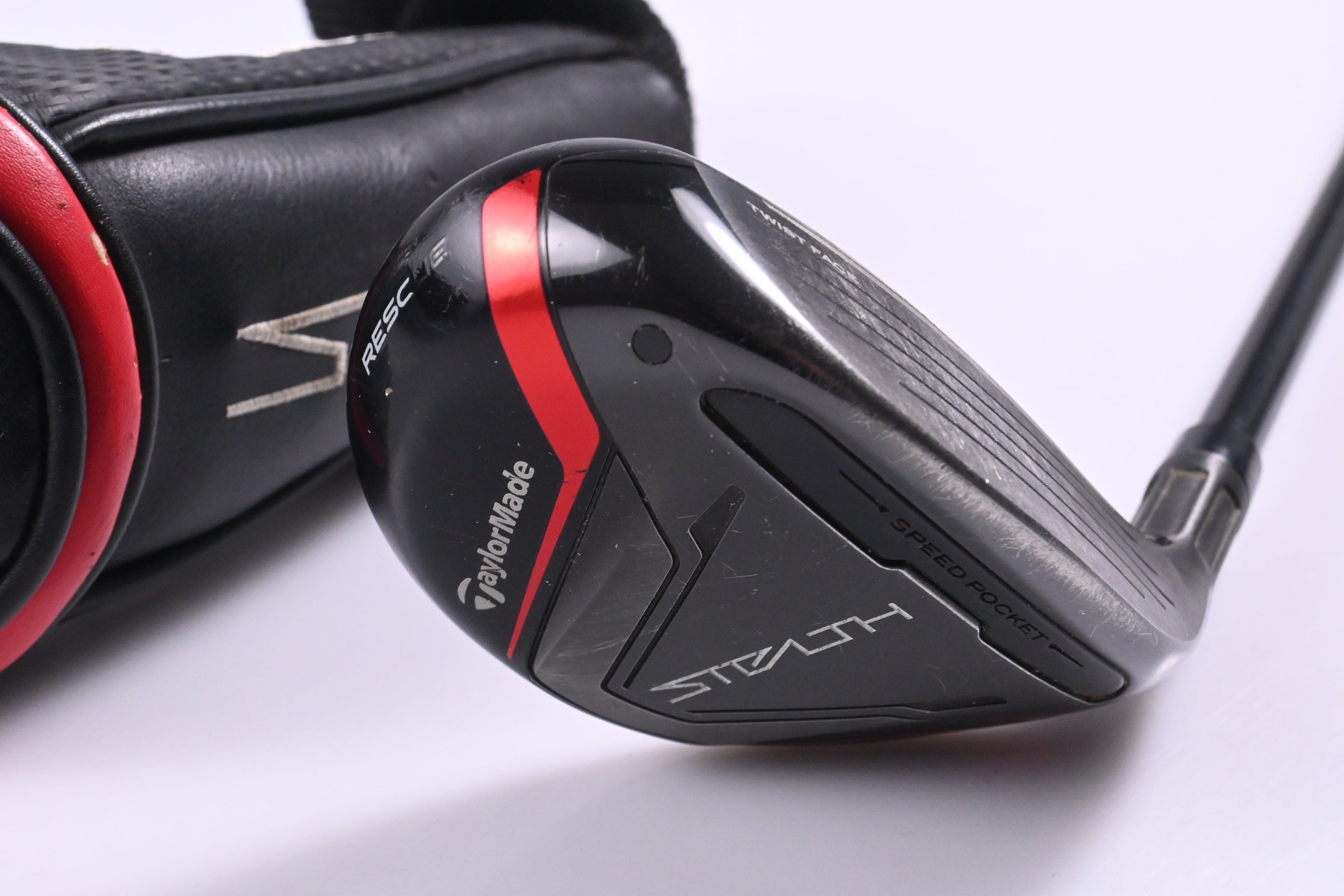 Taylormade Stealth #4 Hybrid / 22 Degree / Regular Flex Ventus Red 6 Shaft