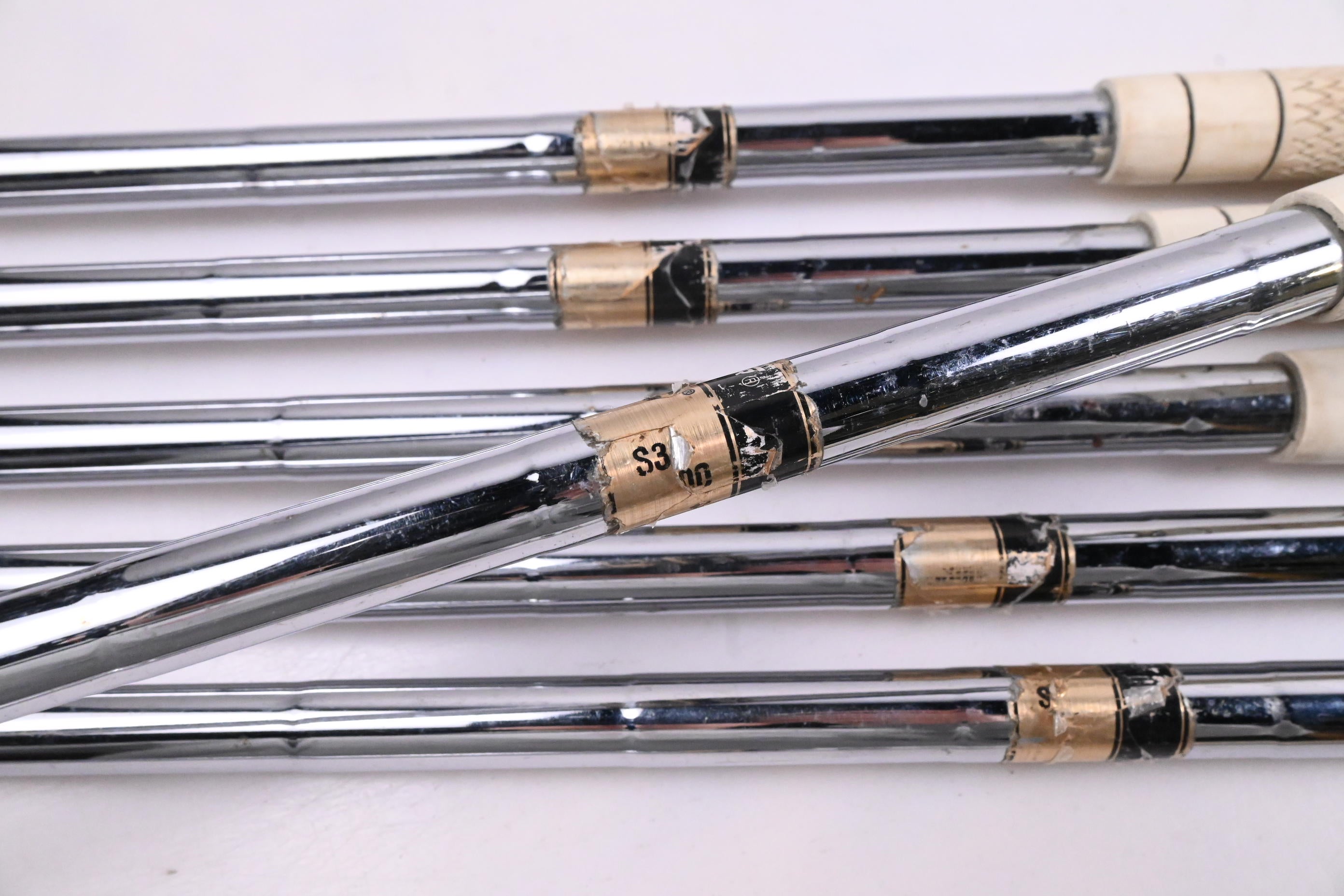 Titleist 712 MB Irons / 4-PW / Stiff Flex Dynamic Gold S300 Shafts