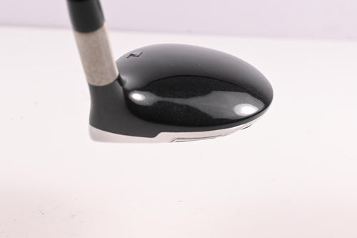 Titleist 909 F2 #3 Wood / 15.5 Degree / Regular Flex Diamana Blue 75 Shaft