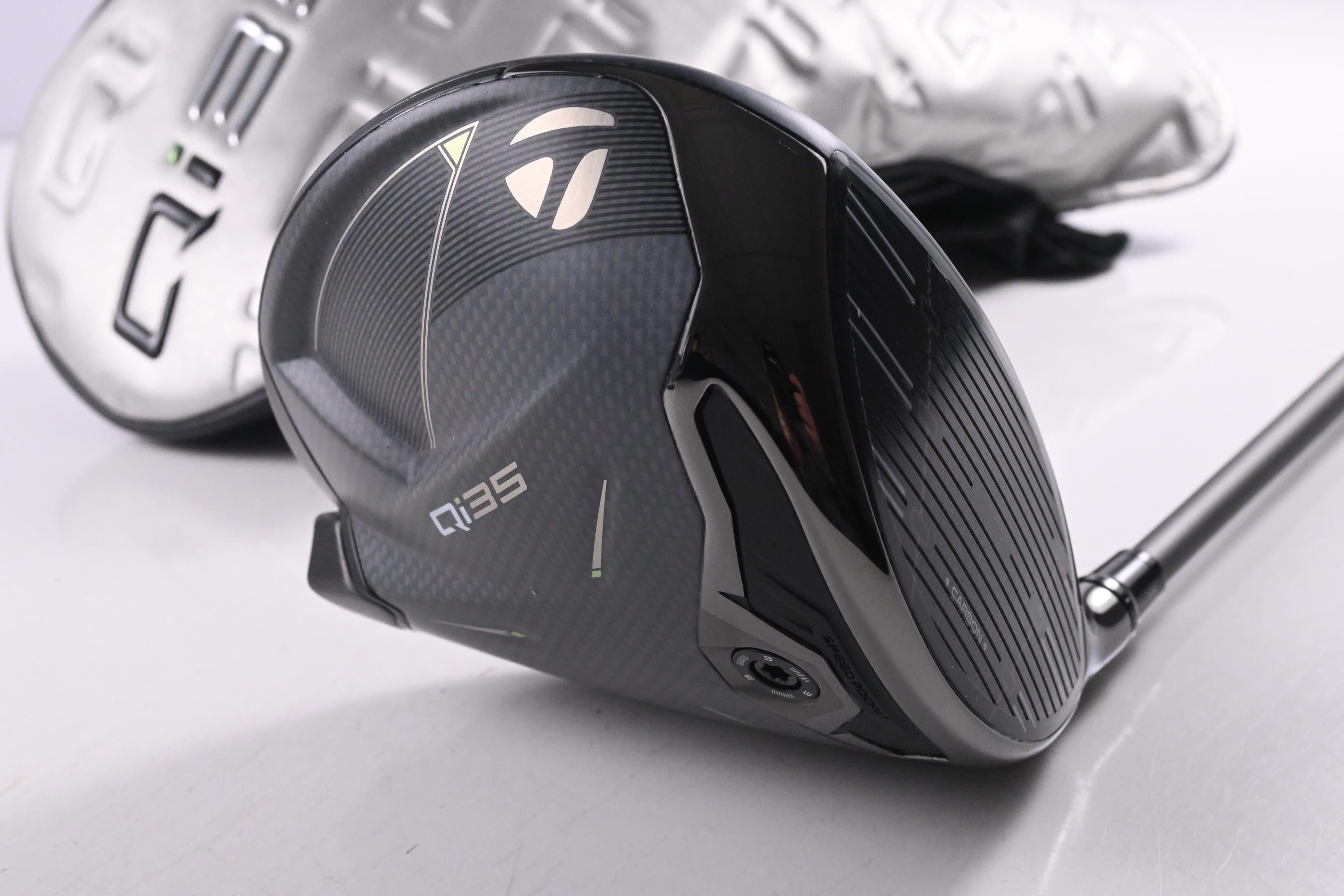 Taylormade Qi35 Driver / 9 Degree / Regular Flex Reax Blue 40 Shaft