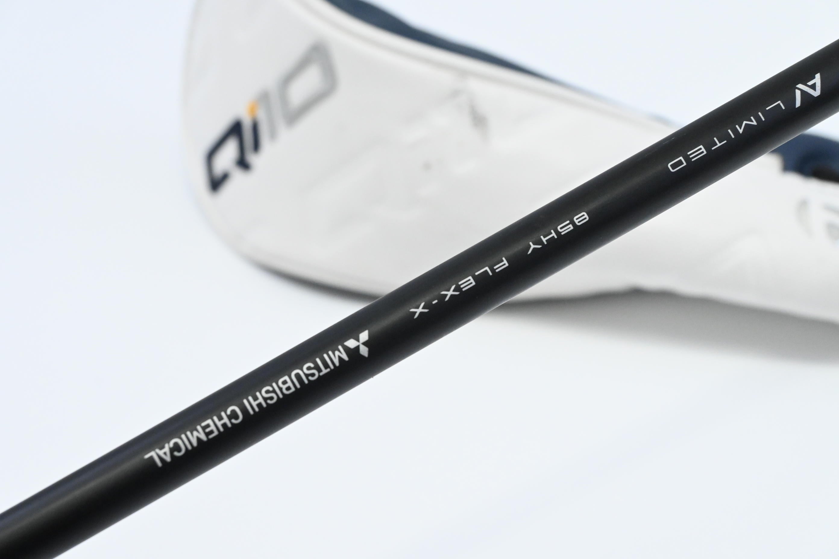 Taylormade Qi10 Tour #3 Hybrid / 19.5 Degree / X-Flex Tensei AV Blue 85 Shaft