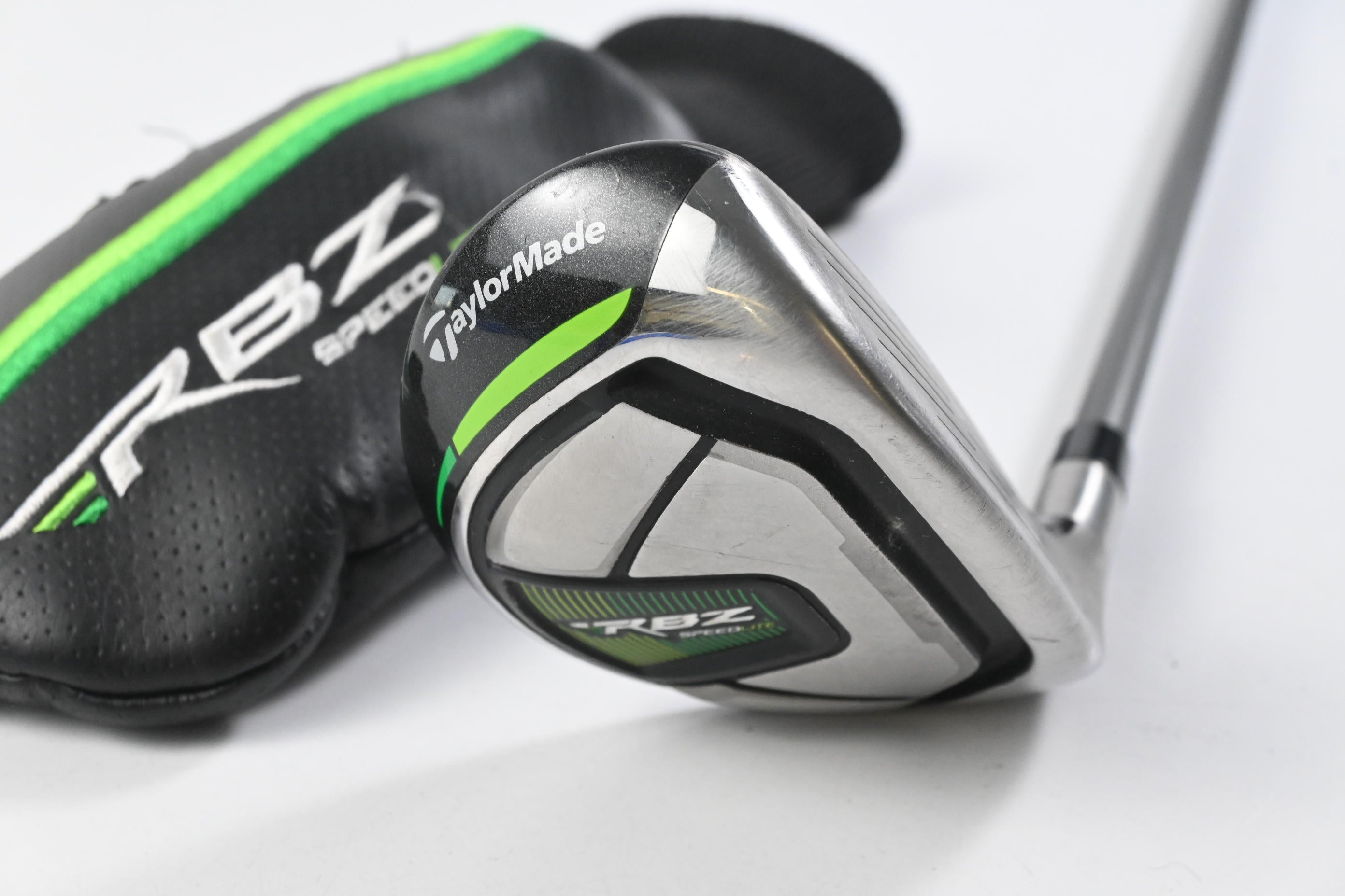 Taylormade RBZ #4 Hybrid / 22 Degree / Regular Flex Taylormade RBZ 65 Shaft