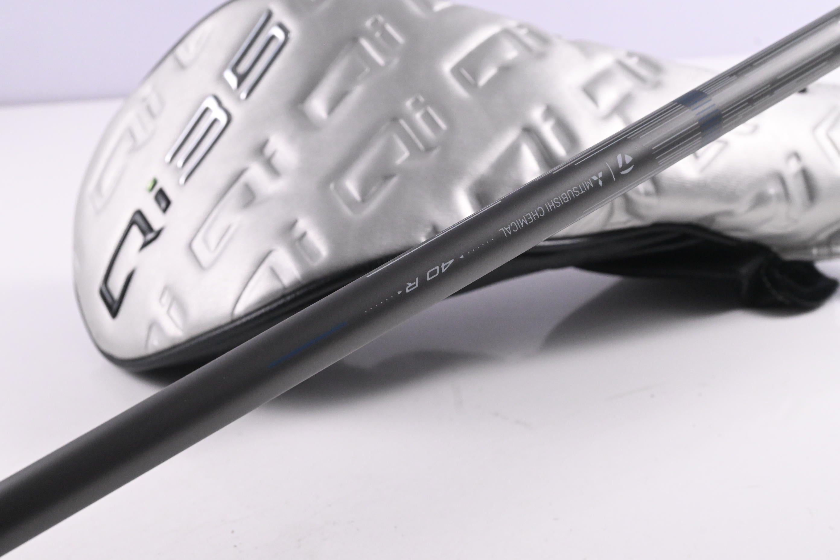 Taylormade Qi35 Driver / 9 Degree / Regular Flex Reax Blue 40 Shaft