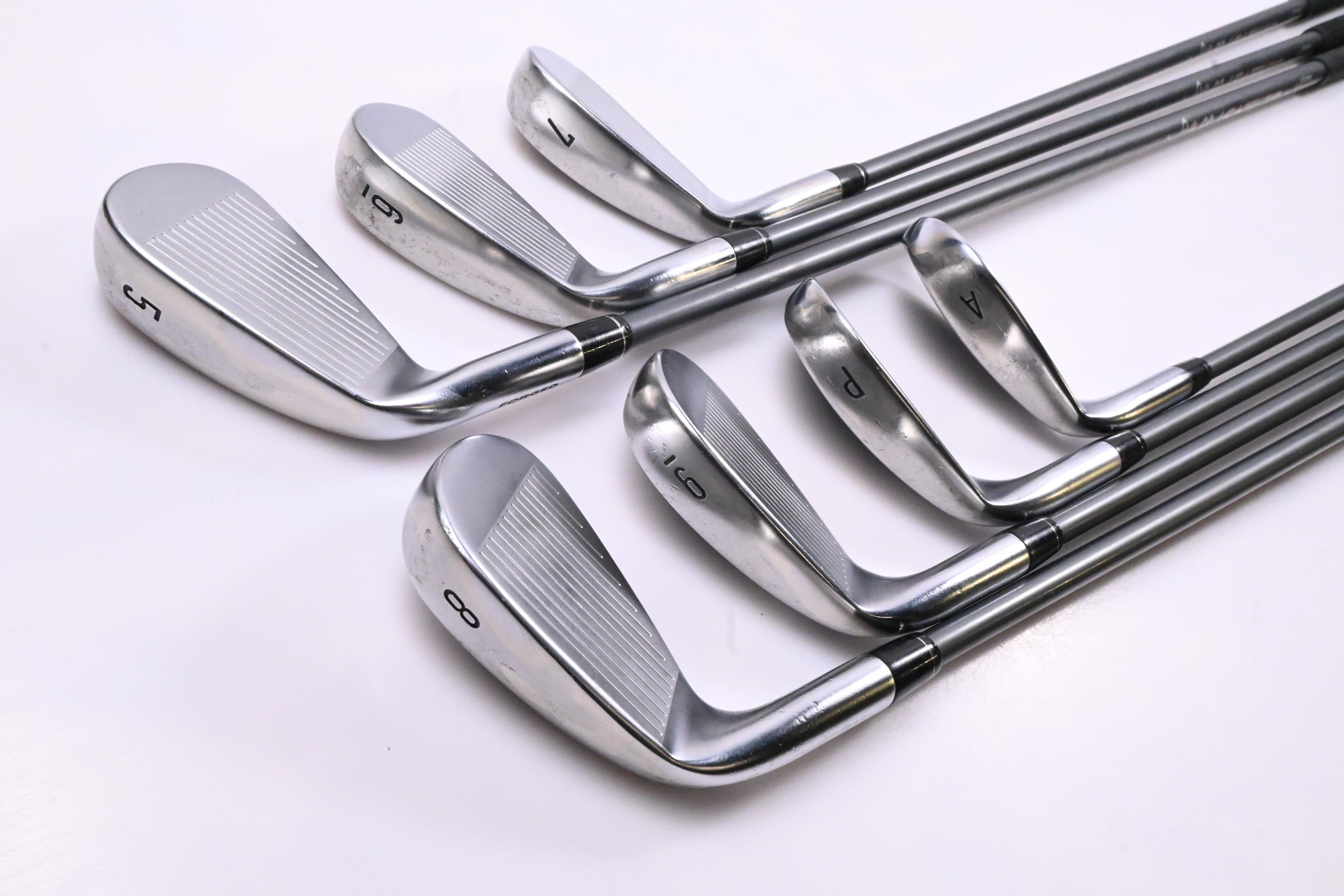 Callaway Apex DCB Irons / 5-PW+GW / Regular Flex Catalyst 65 Shafts
