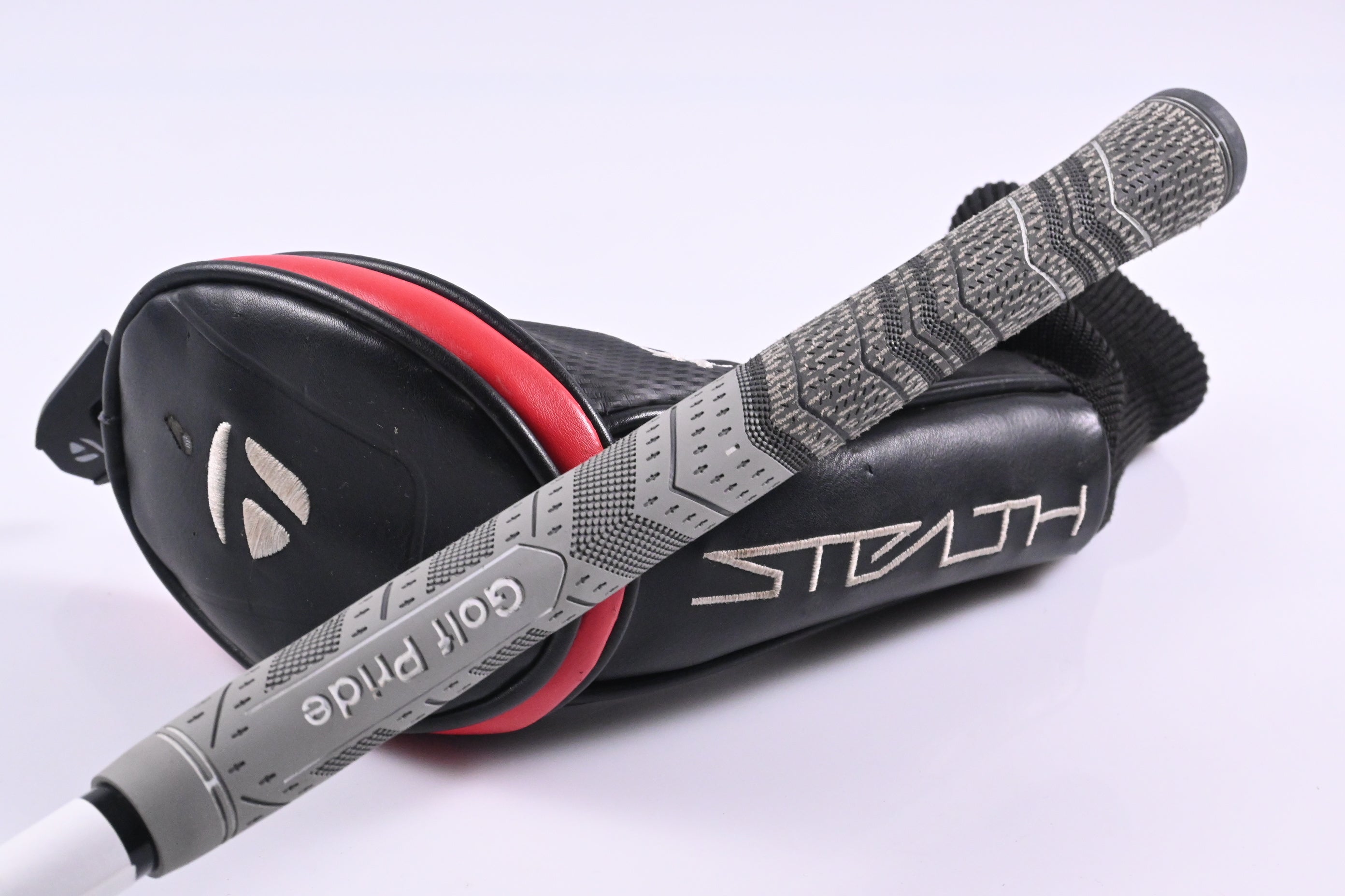 Taylormade Stealth #4 Hybrid / 22 Degree / Regular Flex Ventus Red 6 Shaft