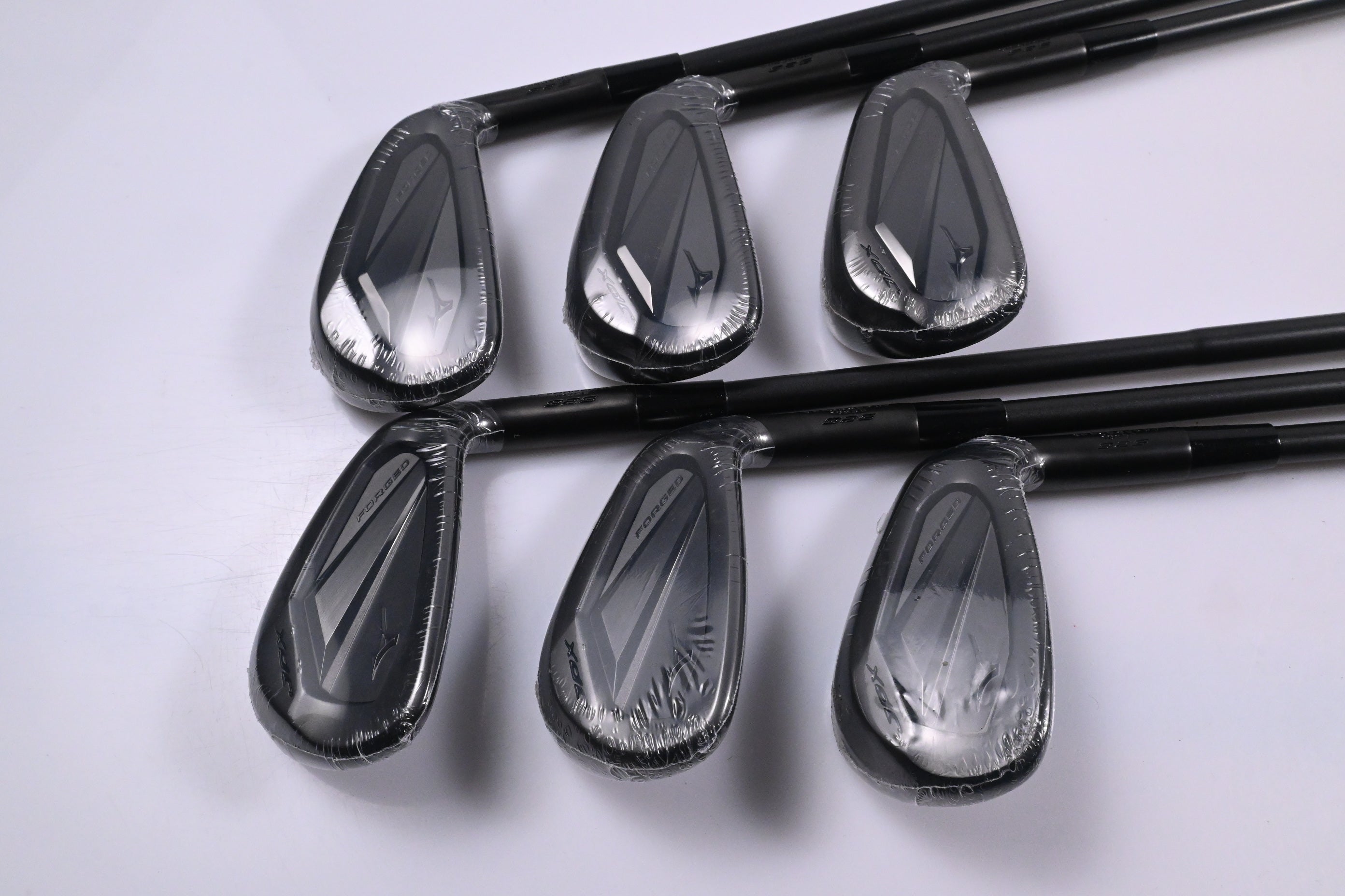 Mizuno JPX 925 Forged Irons / 5-PW / Stiff Flex Dynamic Gold Mid 115 S400 Shafts