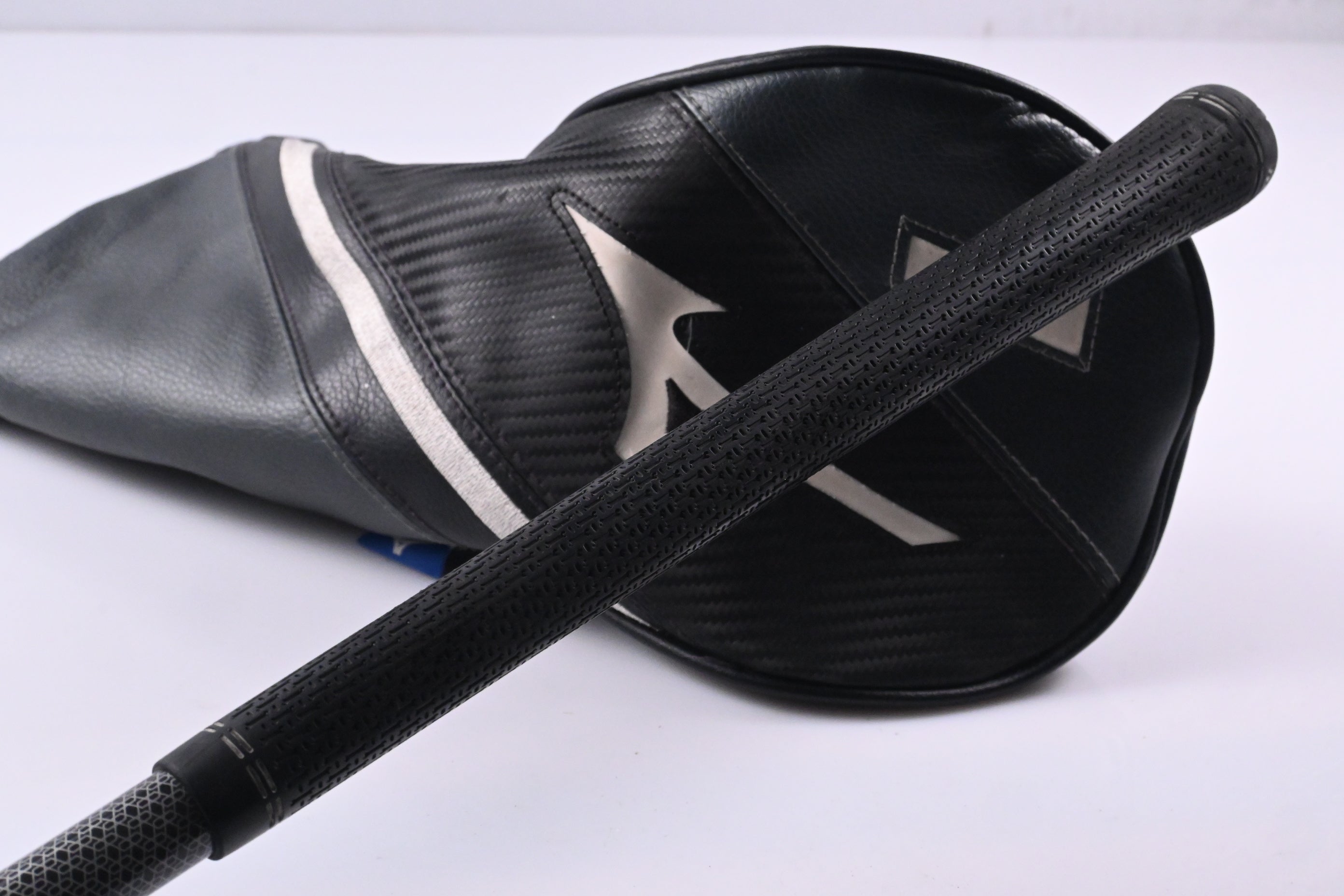Mizuno ST-X Driver / 10.5 Degree / Regular Flex Diamana M+ 60 Red Shaft