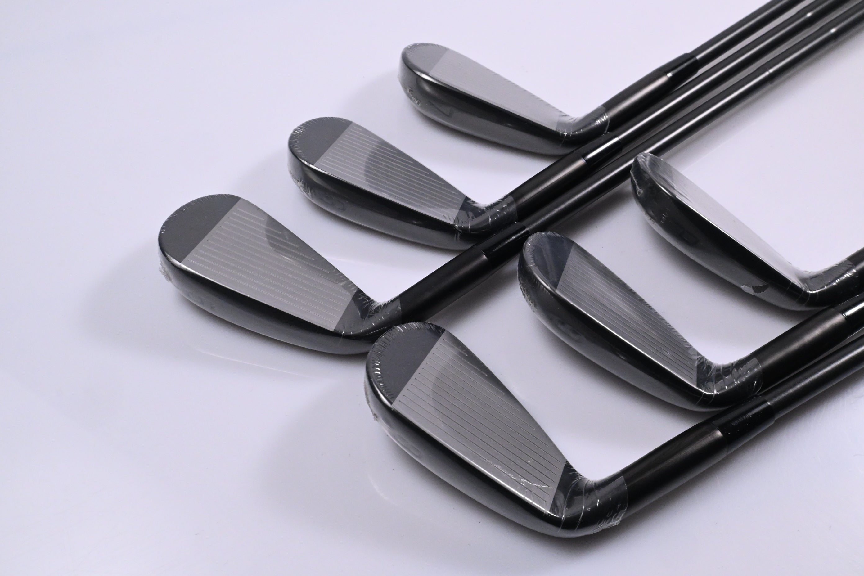 Mizuno JPX 925 Forged Irons / 5-PW / Stiff Flex Dynamic Gold Mid 115 S400 Shafts