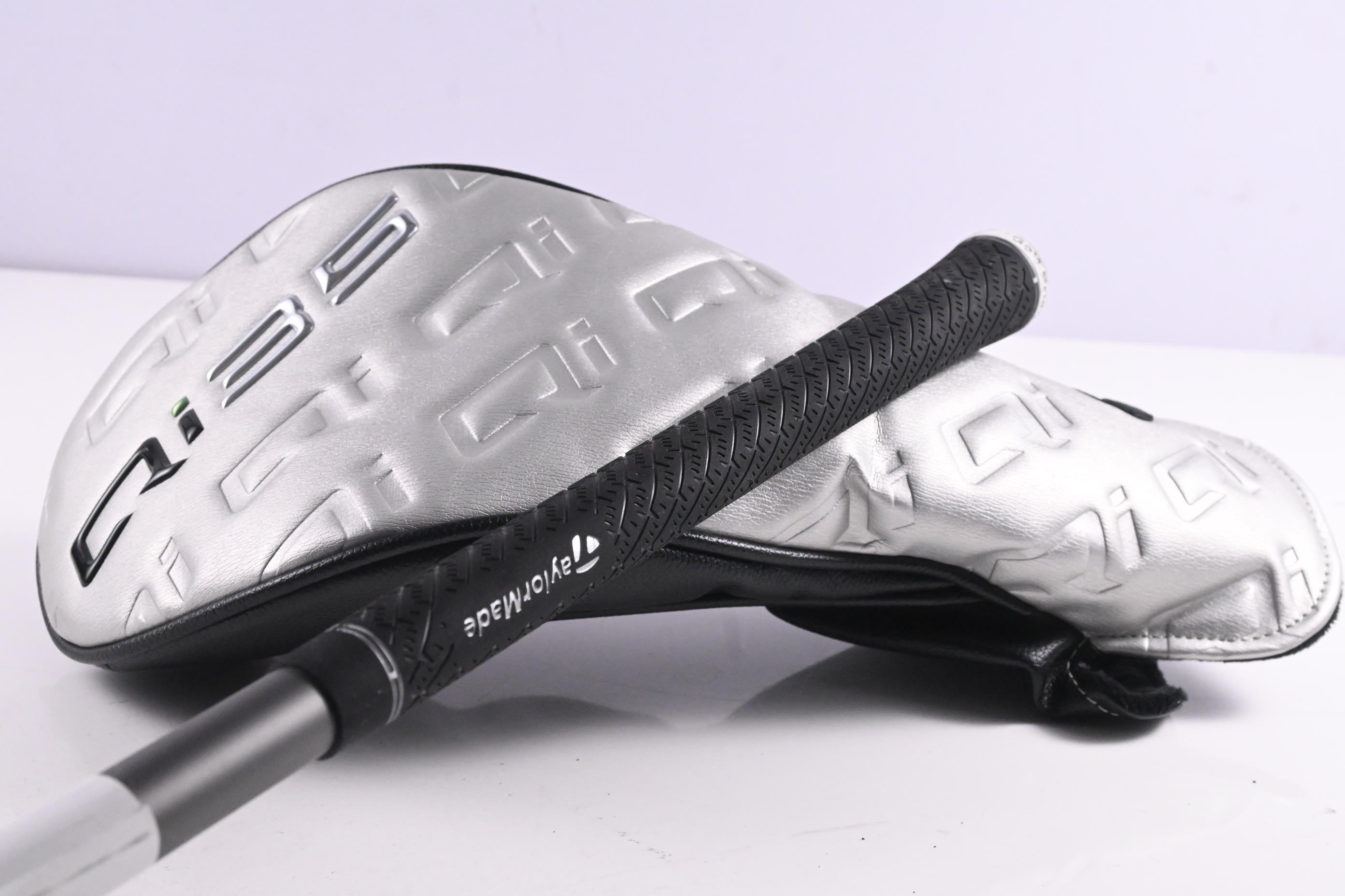 Taylormade Qi35 Driver / 9 Degree / Regular Flex Reax Blue 40 Shaft