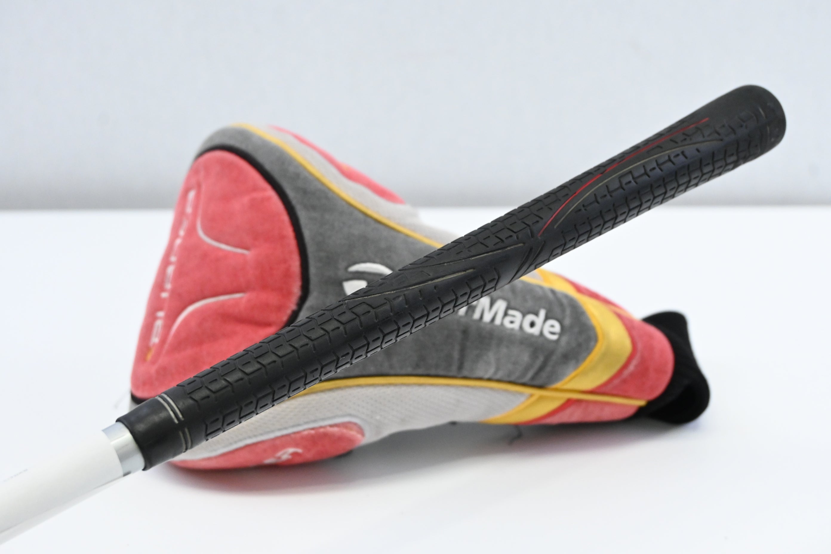 Taylormade Burner 2008 Driver / 10.5 Degree / Regular Flex Taylormade Reax 49